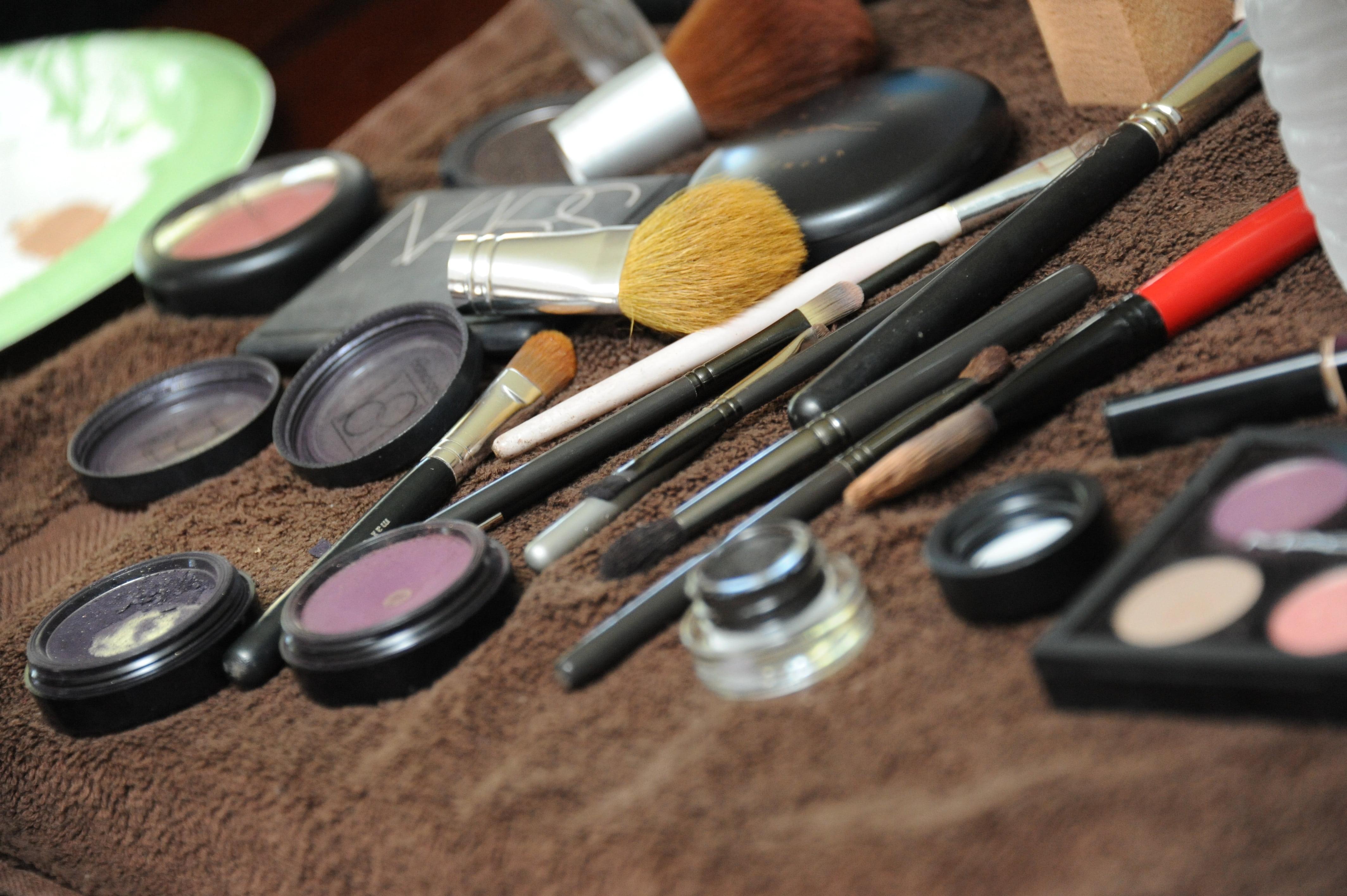 variation, makeup, high angle view, body care and beauty, face, close-up, table, selective focus, 4K, blush - make-up, personal Accessory, lipstick, no people, HD Wallpaper