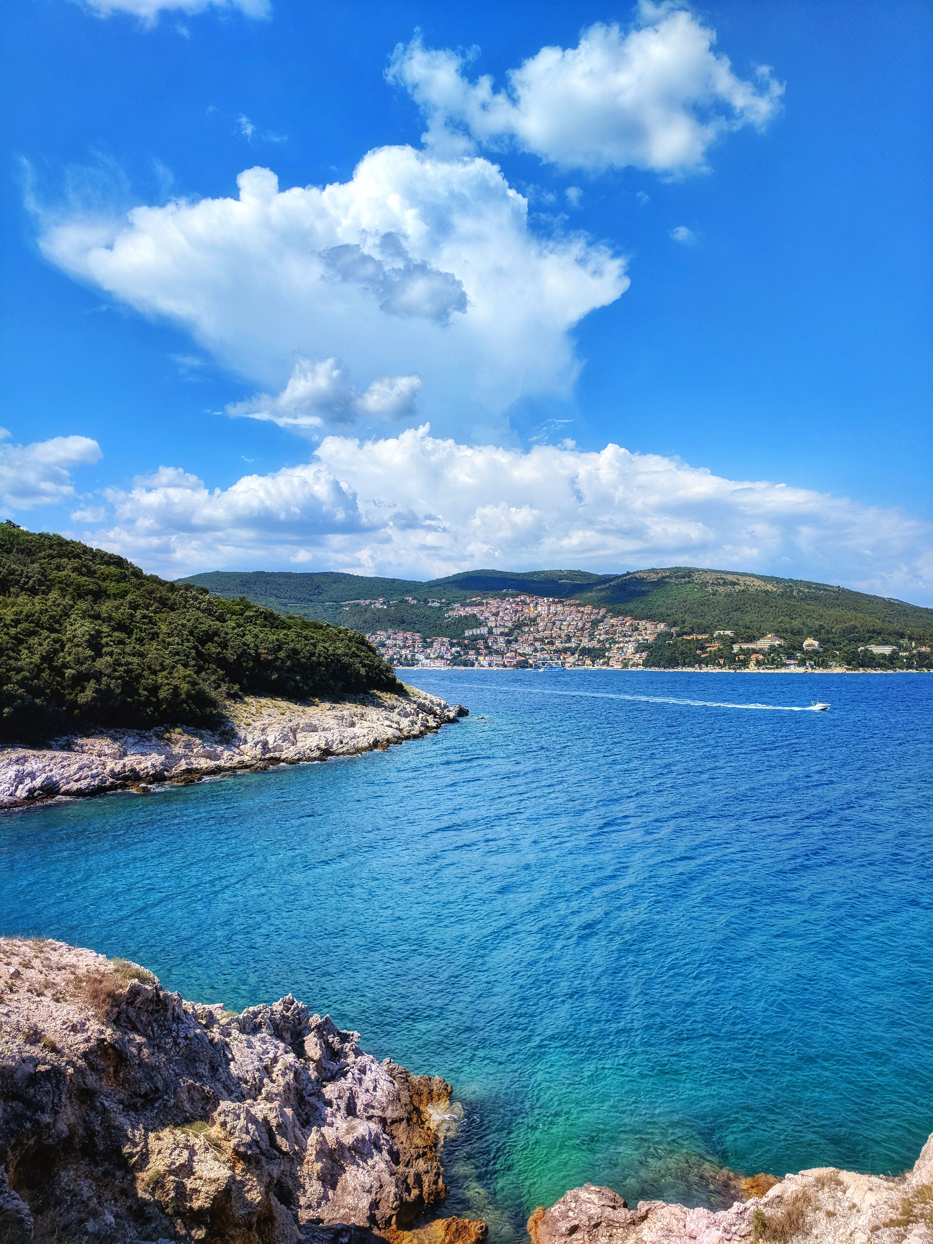 beauty in nature, reef, day, vacation, island, tranquil scene, mountain, nature, scenics - nature, croatia, landscape, water, beach, cloud - sky, outdoors, Phone HD Wallpaper