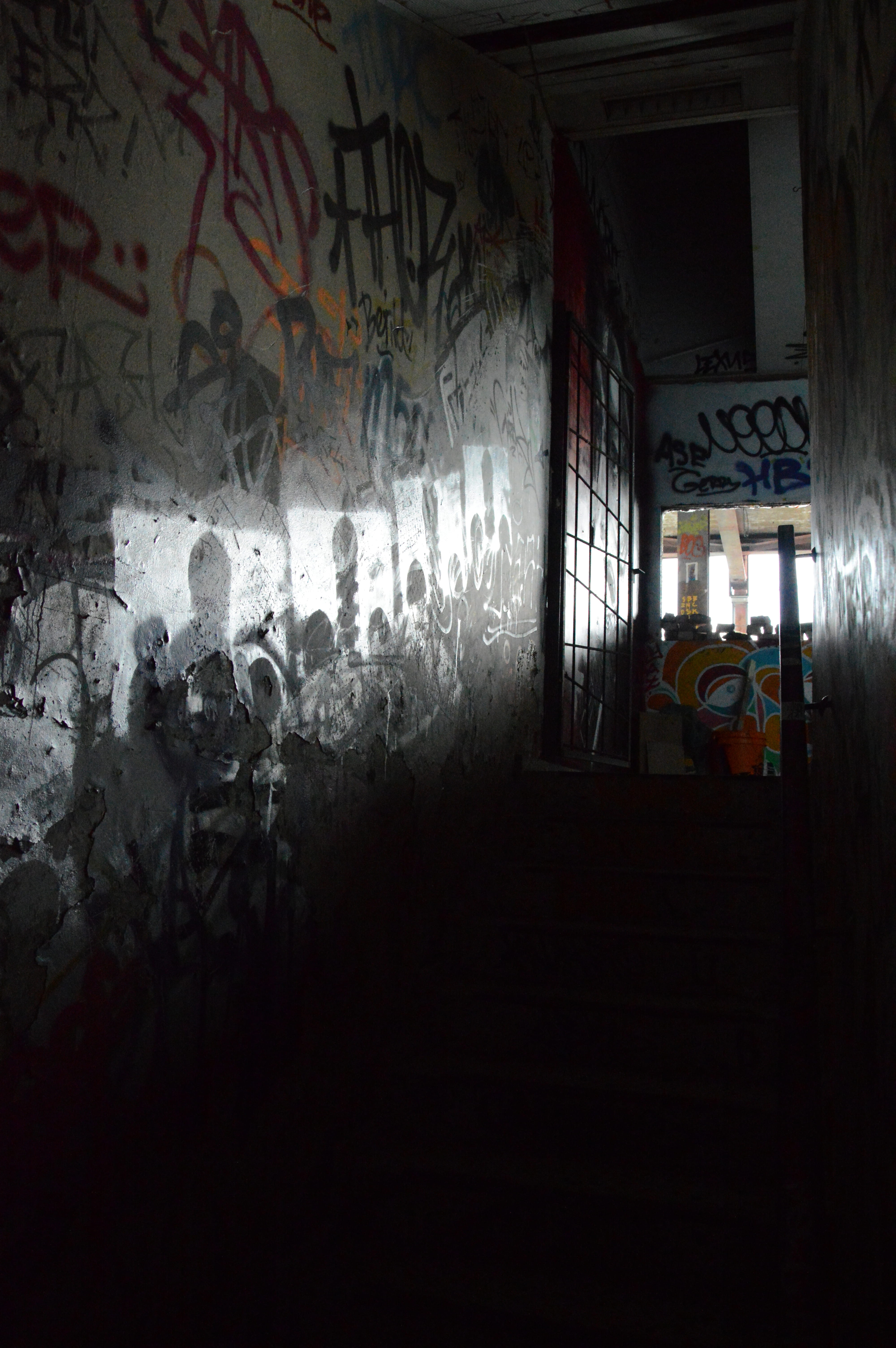 art and craft, building, urban, built structure, creativity, no people, dark, streetart, urban exploring, wall - building feature, devils mountain, mystery, Phone HD Wallpaper