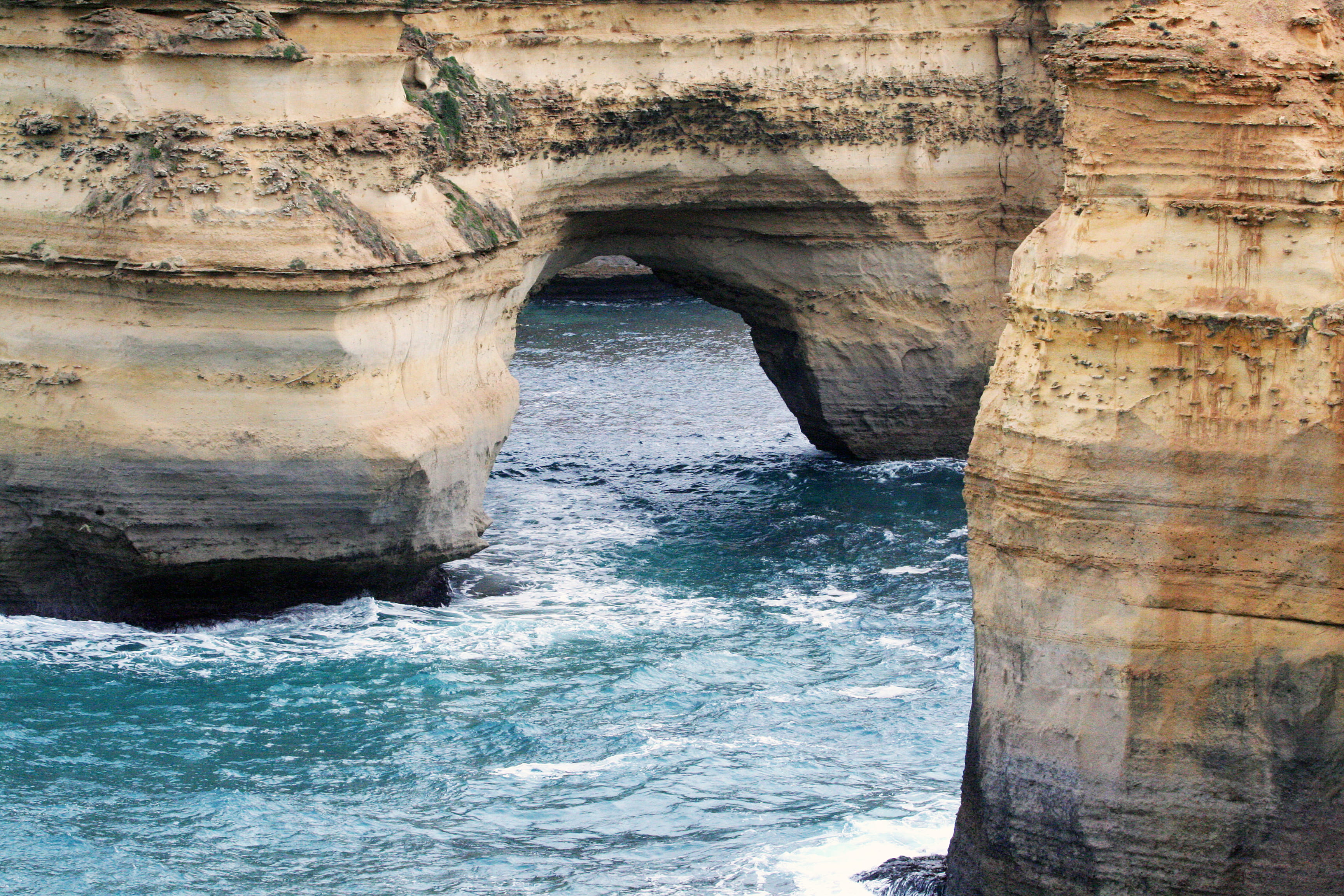 physical geography, princetown, natural arch, travel destinations, ocean, non-urban scene, sea, 12, day, scenics - nature, twelve, water, twelve apostles - visitor facility, HD Wallpaper