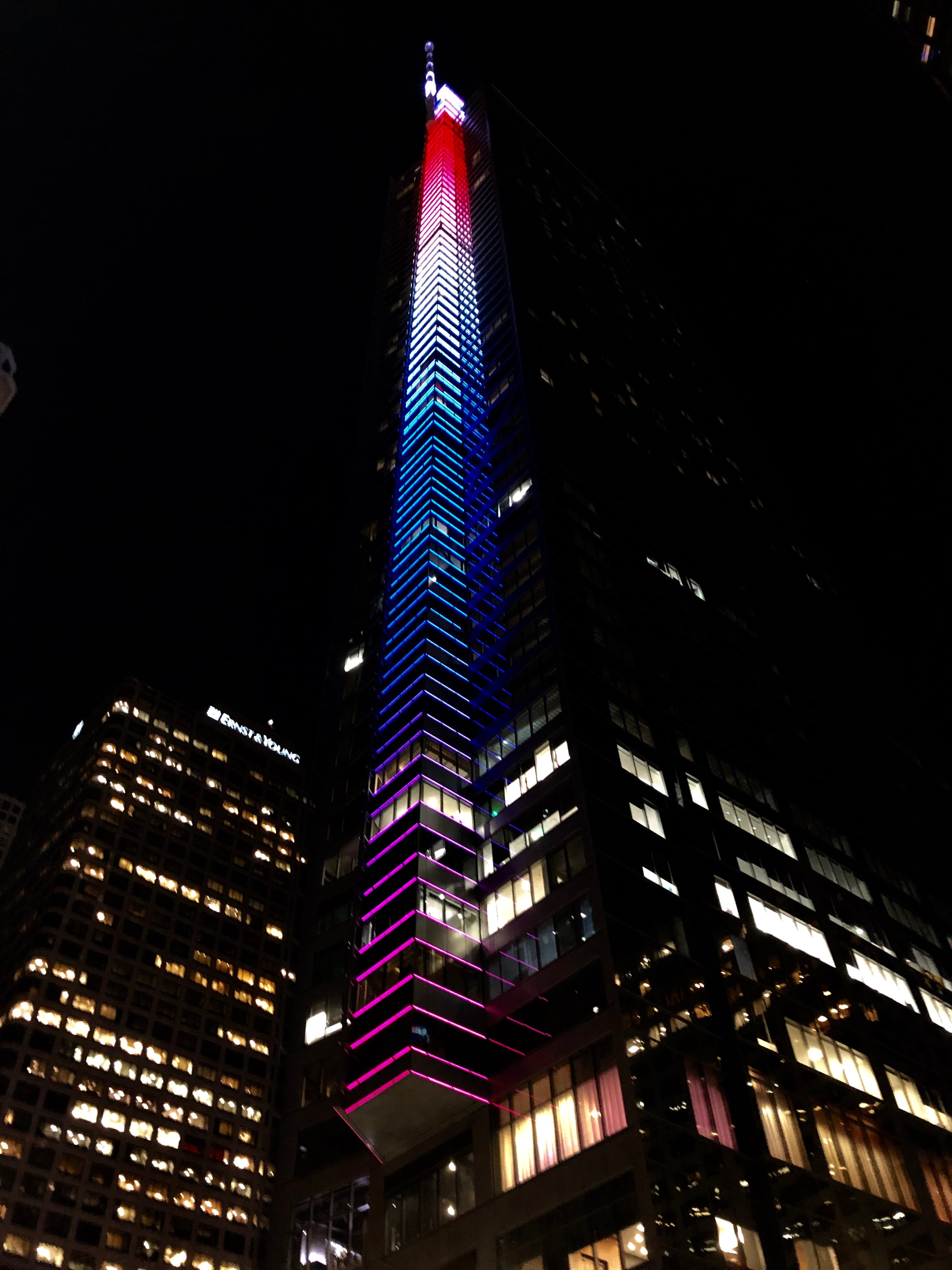 tall - high, office building exterior, high rise, low angle view, modern, downtownlosangeles, united states, travel destinations, nightlife, losangelescalifornia, Phone HD Wallpaper
