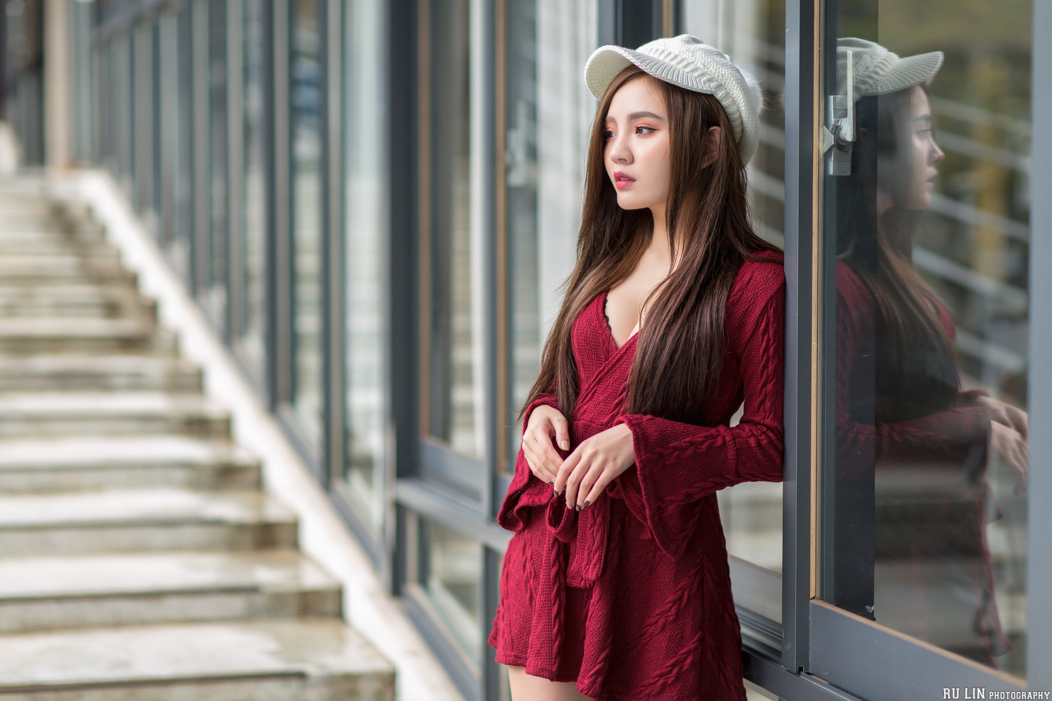 depth of field, brunette, dress, Albee, red dress, glass, portrait, women, Knit Fabric, woolly hat, reflection, model, outdoors, painted nails, Asian, women outdoors, HD Wallpaper
