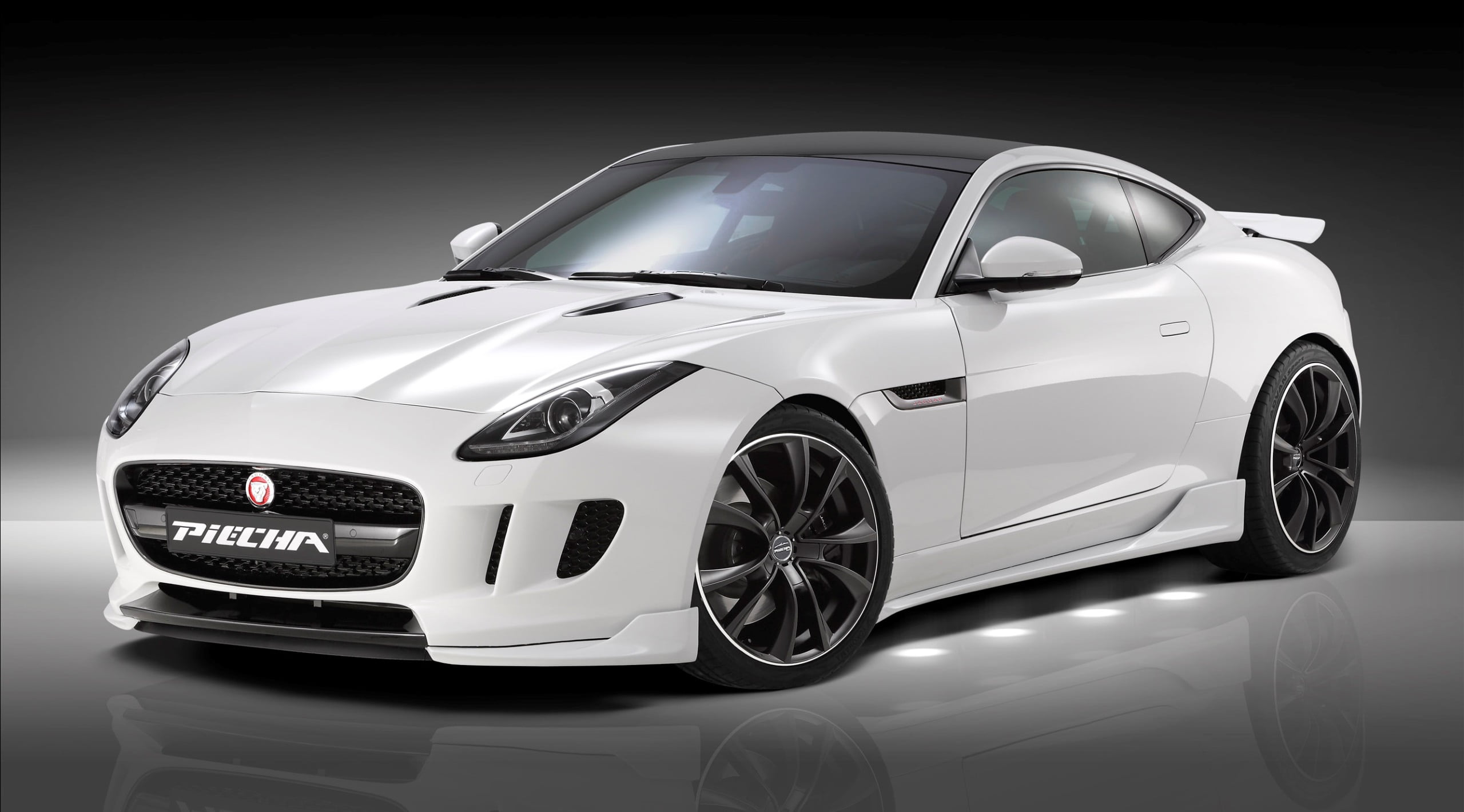 shiny, studio shot, white, sports car, clean, indoors, mode of transportation, wheel, 2K, Jaguar, transportation, modern, motor vehicle, design, piecha, HD Wallpaper