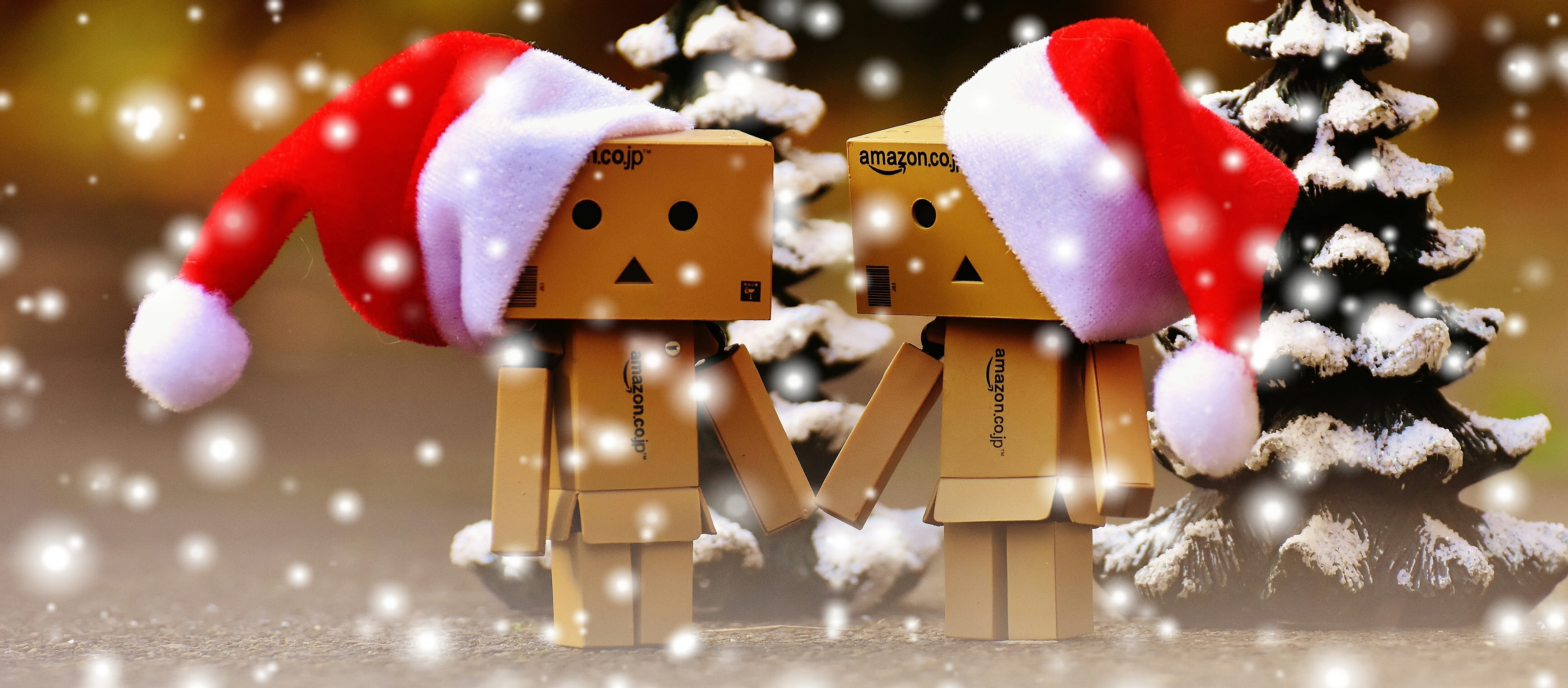 togetherness, send, childhood, christmas ornament, valentines day, arts culture and entertainment, christmas time, cold temperature, snow, cute, christmas tree, HD Wallpaper