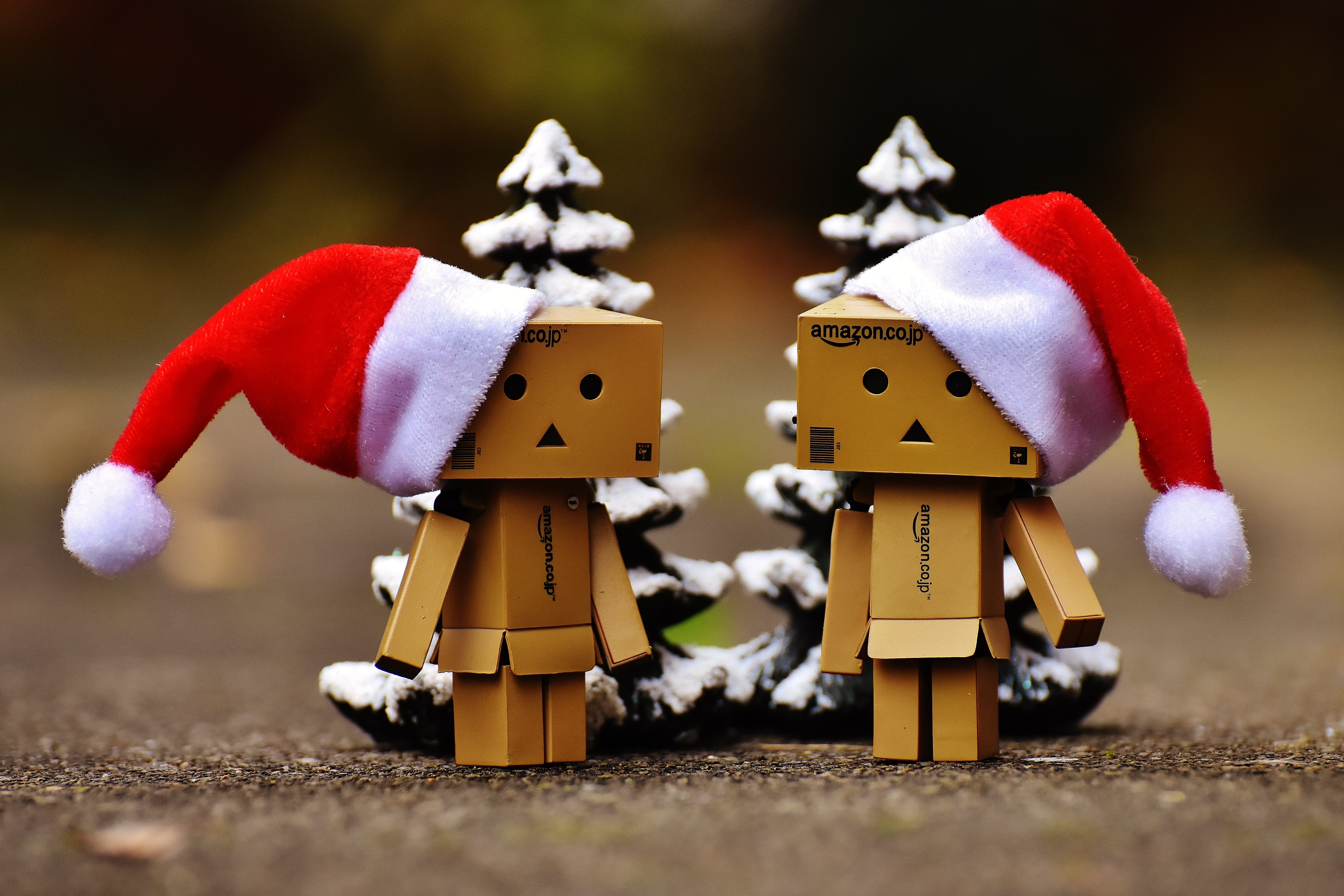 festival, sweet, snow, close-up, holiday, santa claus, send, contemplative, santa hat, wood - material, figures, funny, christmas ornament, decoration, HD Wallpaper
