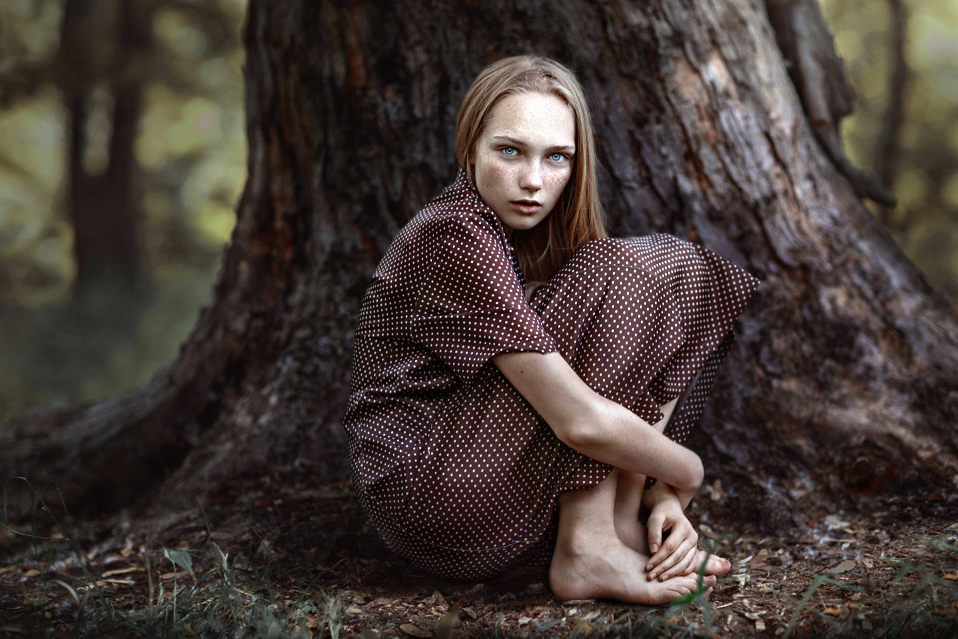 girl, 1080P, polka dot, art photo, the beauty, JUL, freckles, dress, HD Wallpaper