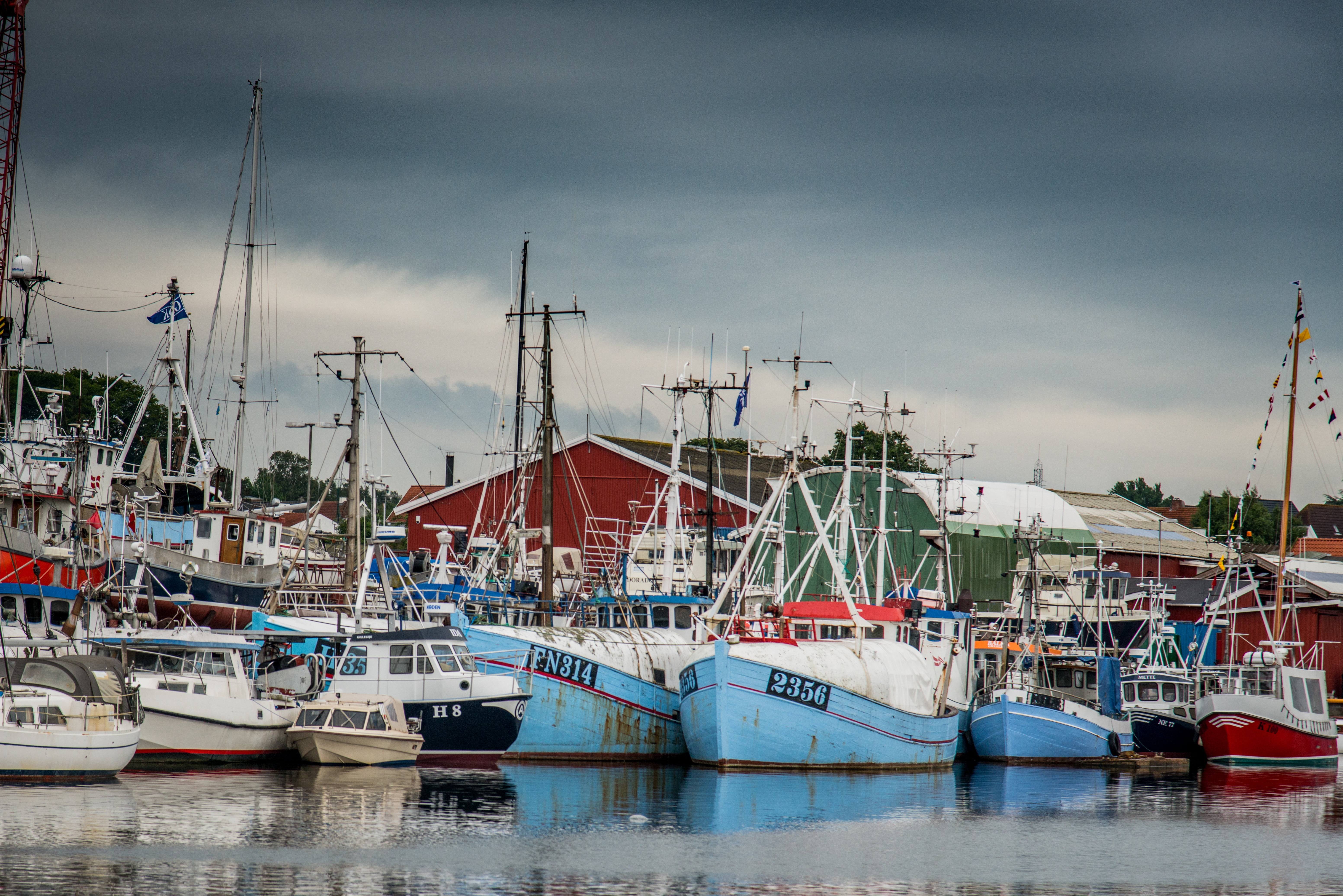 pole, boat, sailboat, waterfront, mode of transportation, transportation, browse, sea, docks, pier, mast, fishing, marina, fisherman, danmark, yacht, day, HD Wallpaper