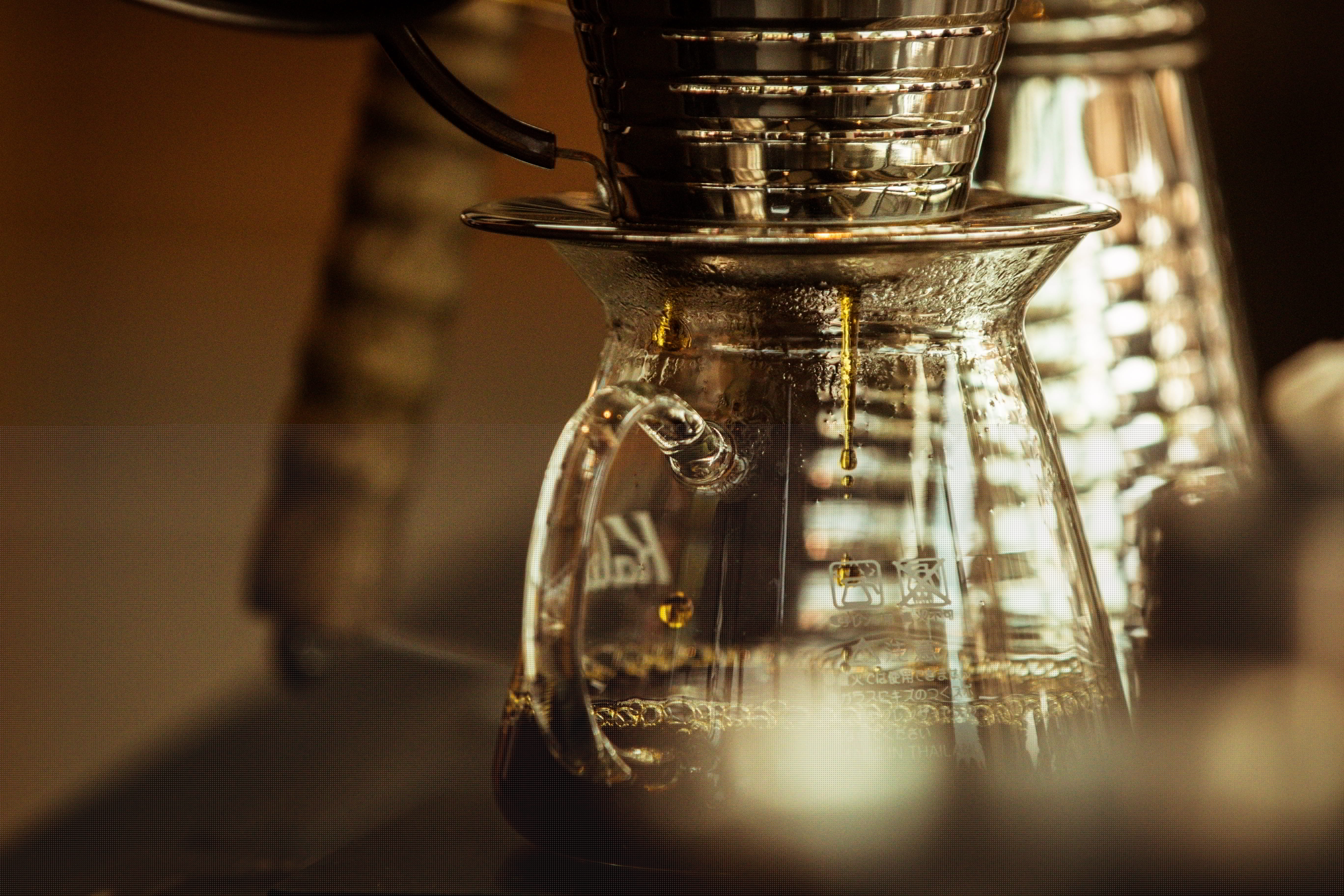 mocca, still life, household equipment, table, jar, pitcher - jug, 5K, day, thomas martinsen, nature, no people, indoors, denmark, torvehallerne, glass - material, HD Wallpaper