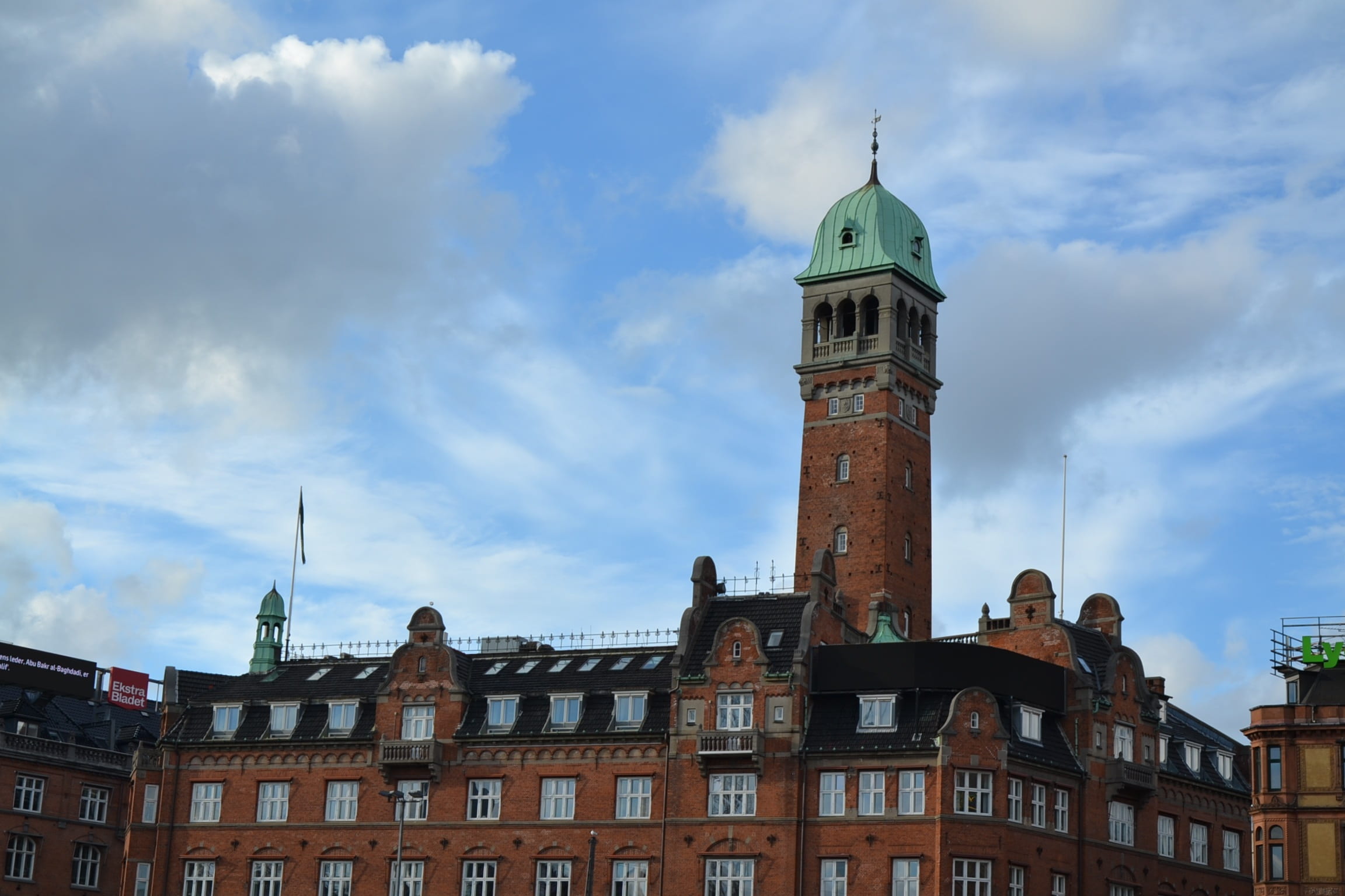 tall - high, brown, city, spire, accommodations, sky, 1080P, built structure, danmark, architecture, day, building exterior, the past, north, building, HD Wallpaper