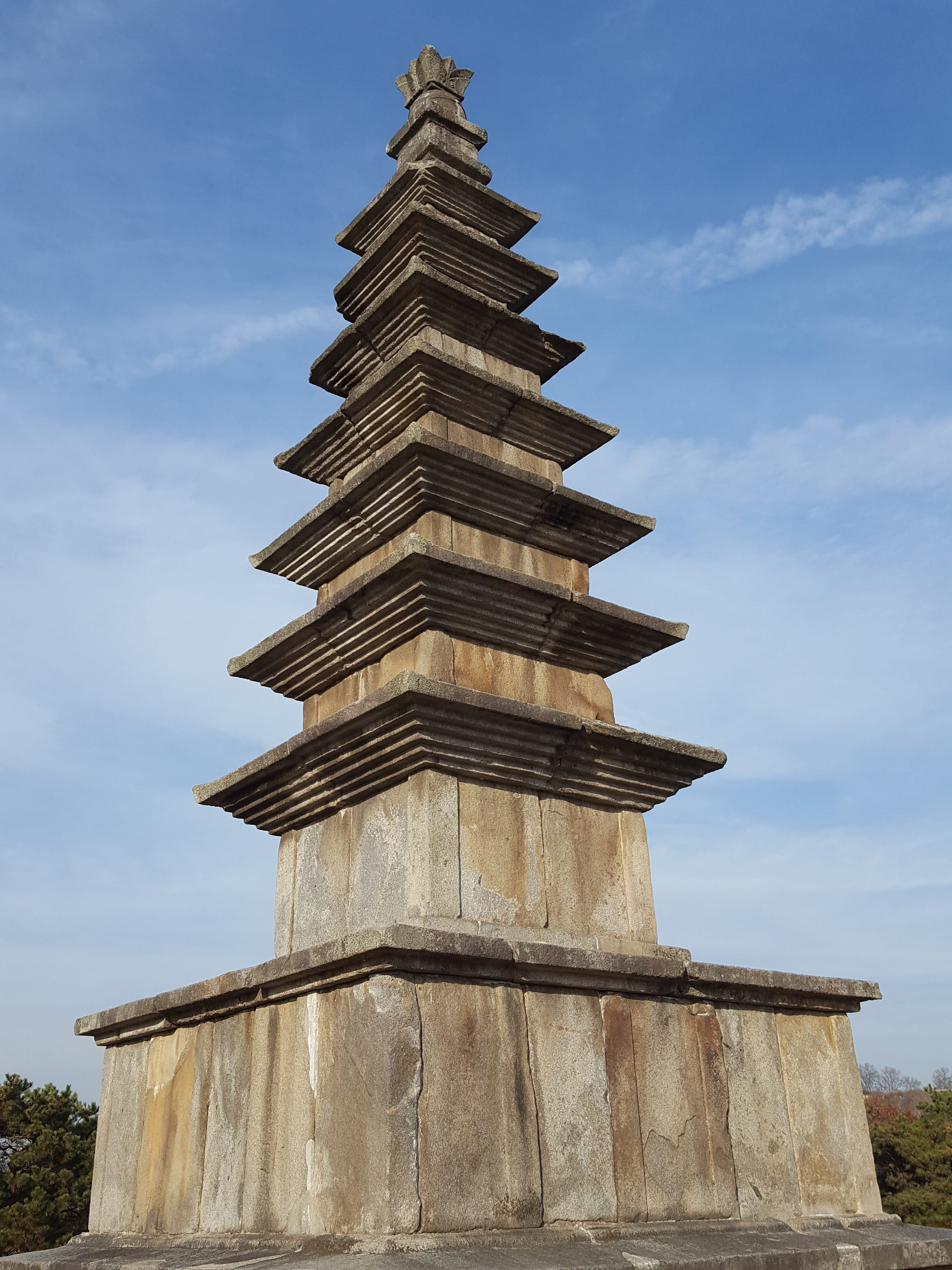 sunlight, tower, travel destinations, architecture, history, cloud - sky, Storey, place of worship, day, nature, 0 won jungangtap, architectural column, Phone HD Wallpaper