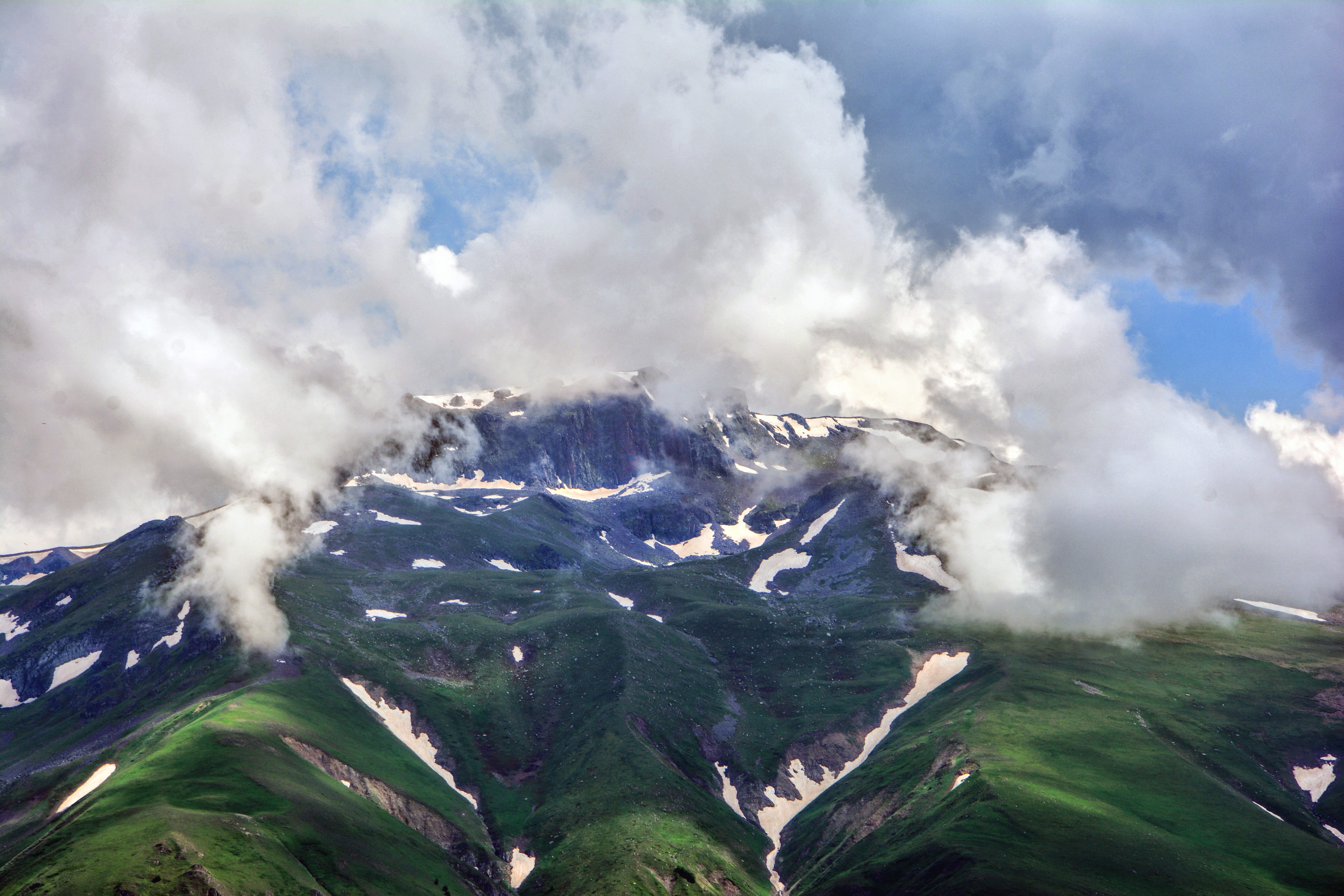 nature, taylor, kaçkars, dd, summit, clouds, rural, passion, mountain peak, imposing, adrenalin, environment, landscape, cloud - sky, geology, 5K, tranquil scene, HD Wallpaper