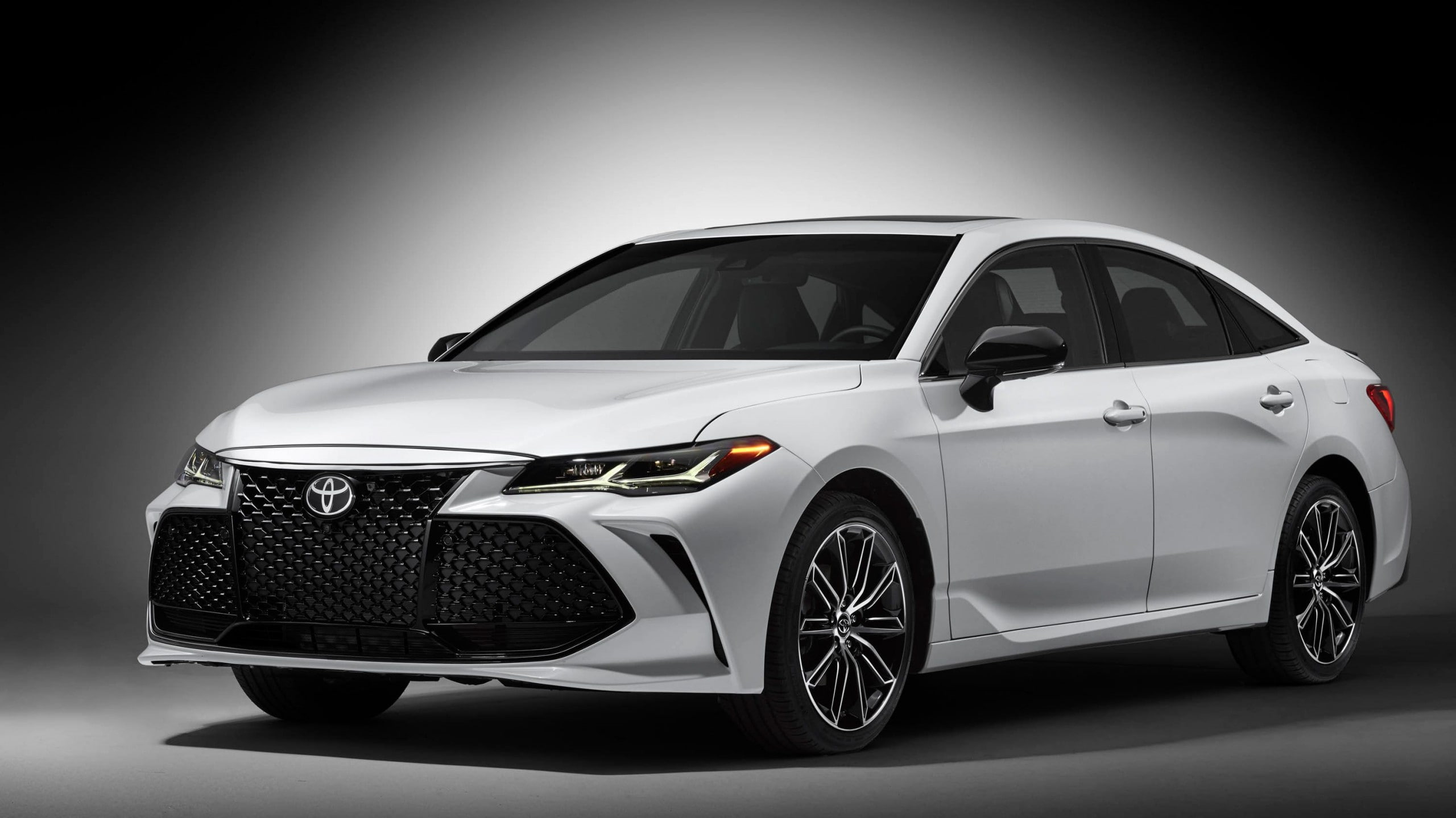 2K, white, sedan, toyota, Toyota Avalon, 2018 Cars, 4k, HD Wallpaper