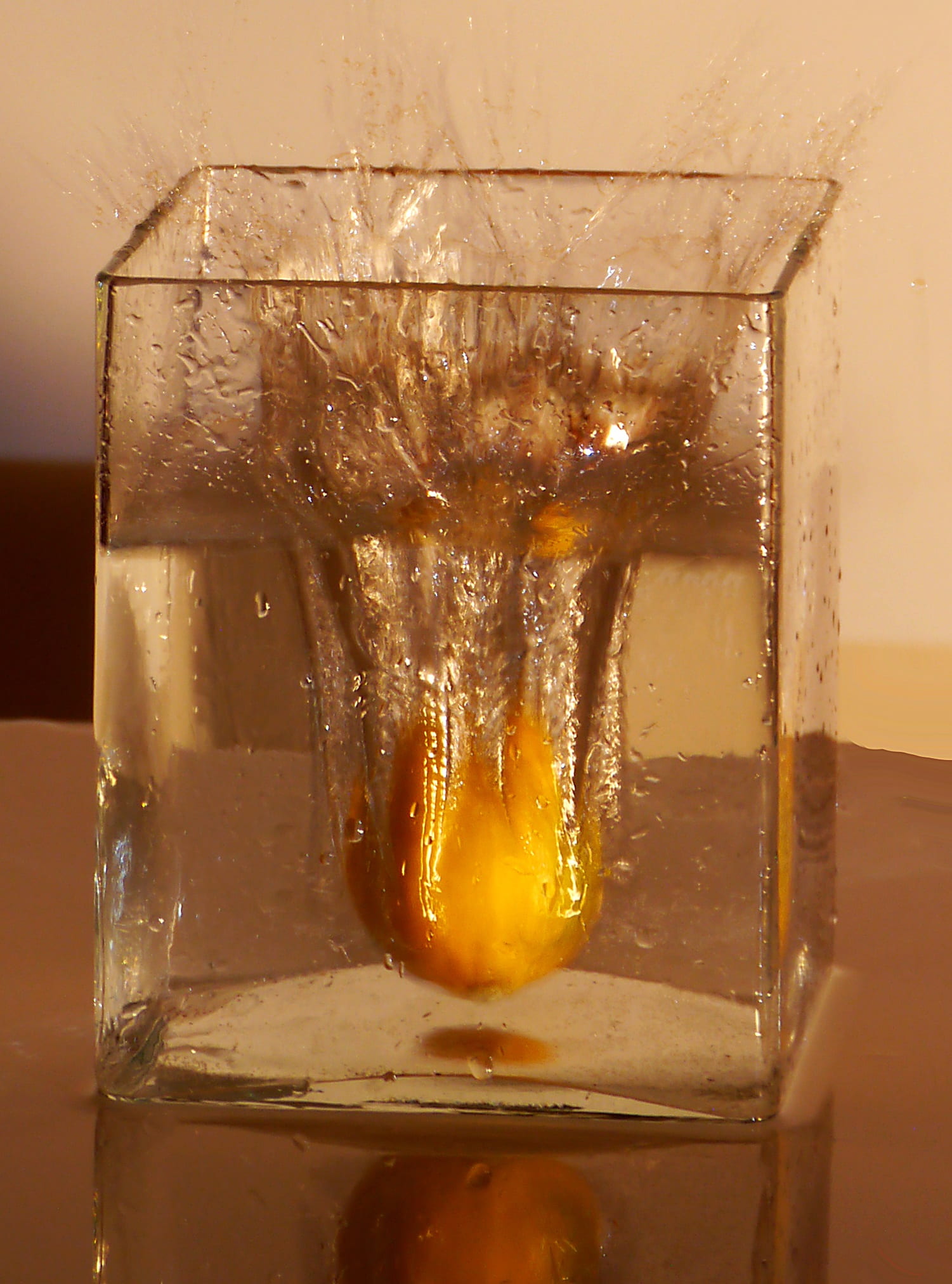 glass - material, refreshment, water, food, drip, spray, water splashes, glass, drink, indoors, close-up, ice cube, fruit, liquid, ice, transparent, 1080P, Phone HD Wallpaper