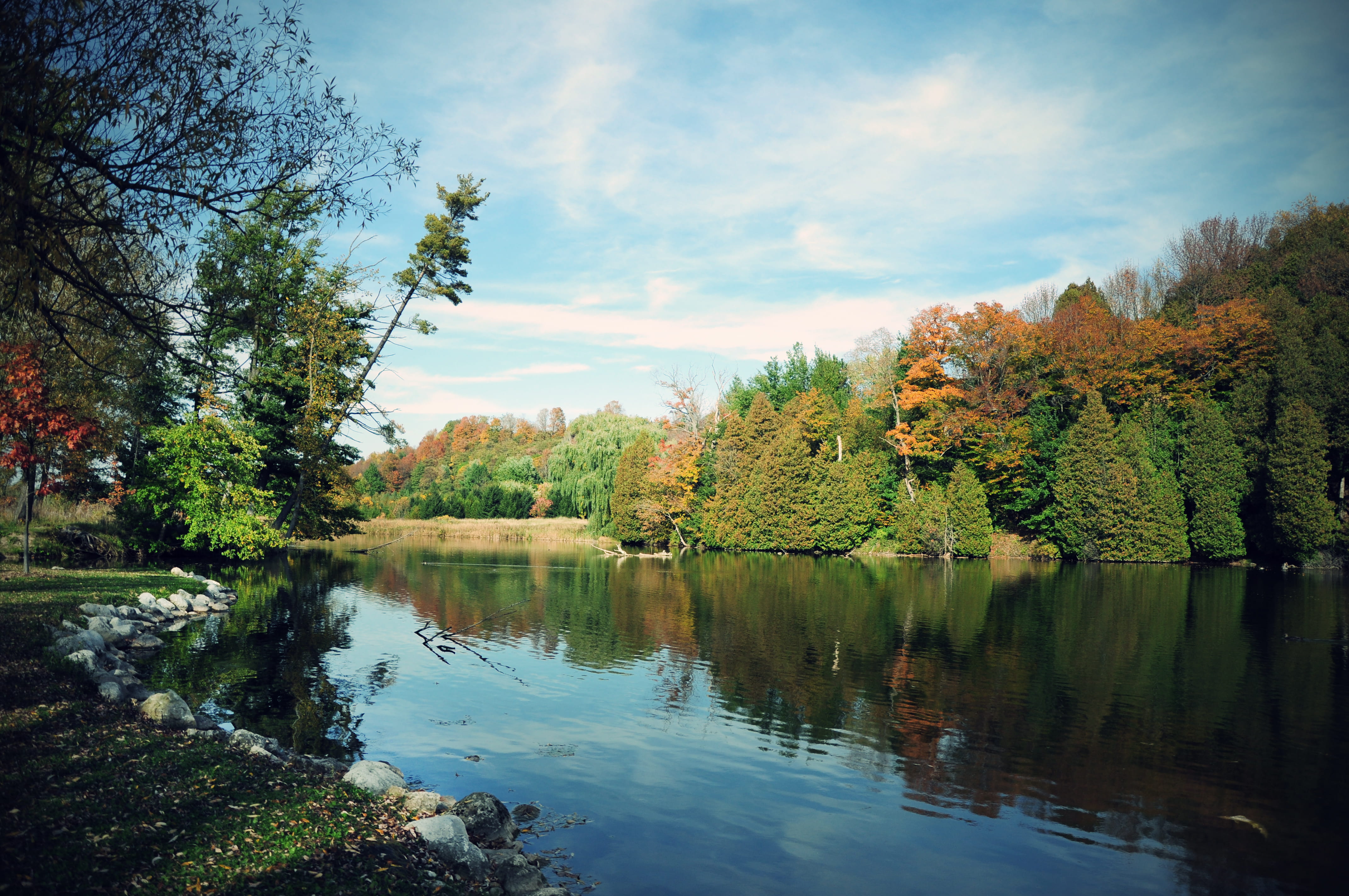owen sound, canada, clouds, tranquility, fall, blue sky, non-urban scene, beauty in nature, ontario, lake, idyllic, rocks, leafs, outdoors, sky, change, HD Wallpaper