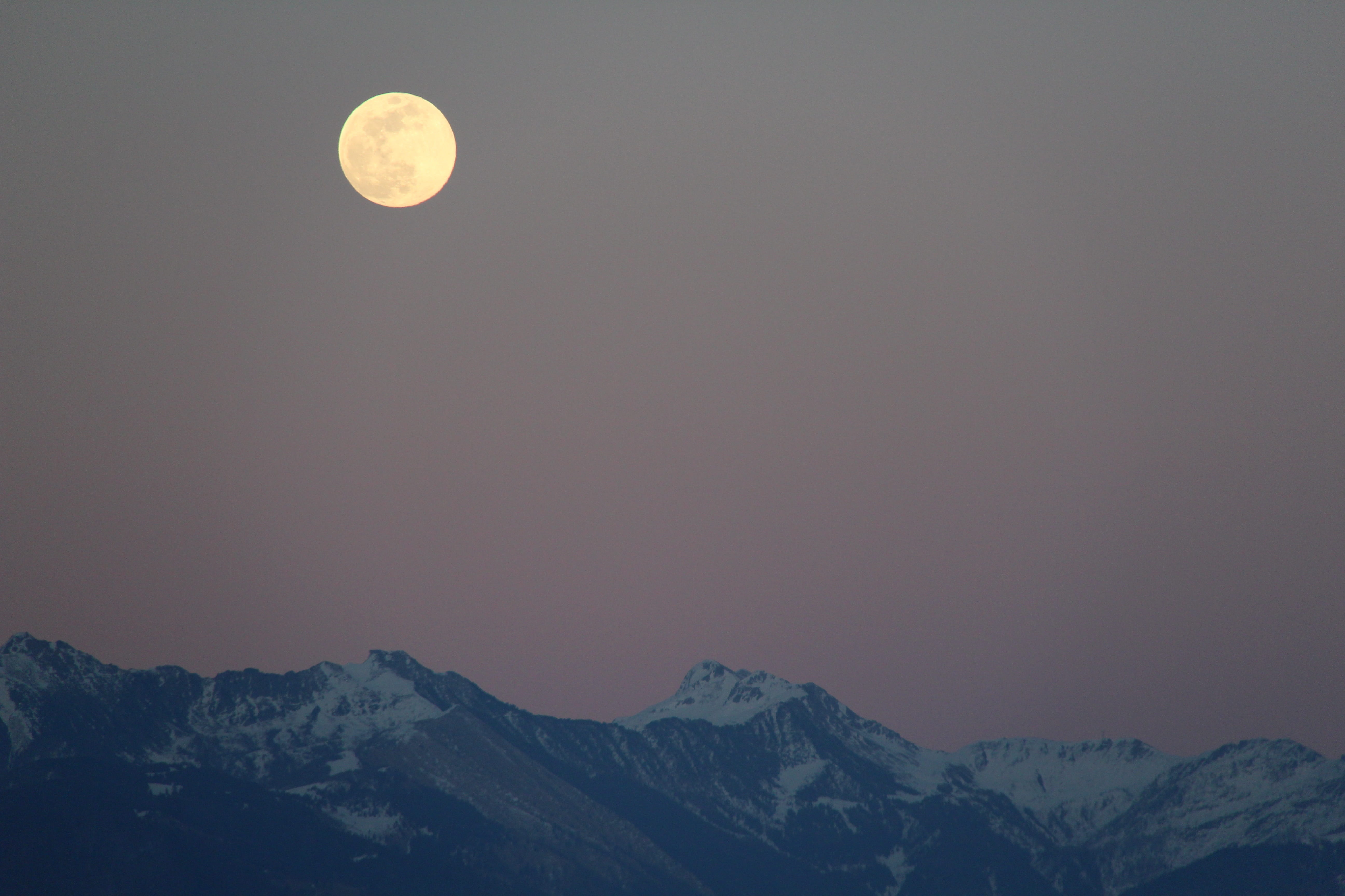 outdoors, cold temperature, beauty in nature, astronomy, idyllic, moon, tranquil scene, majestic, atmosphere, mountain peak, non-urban scene, mountain range, HD Wallpaper