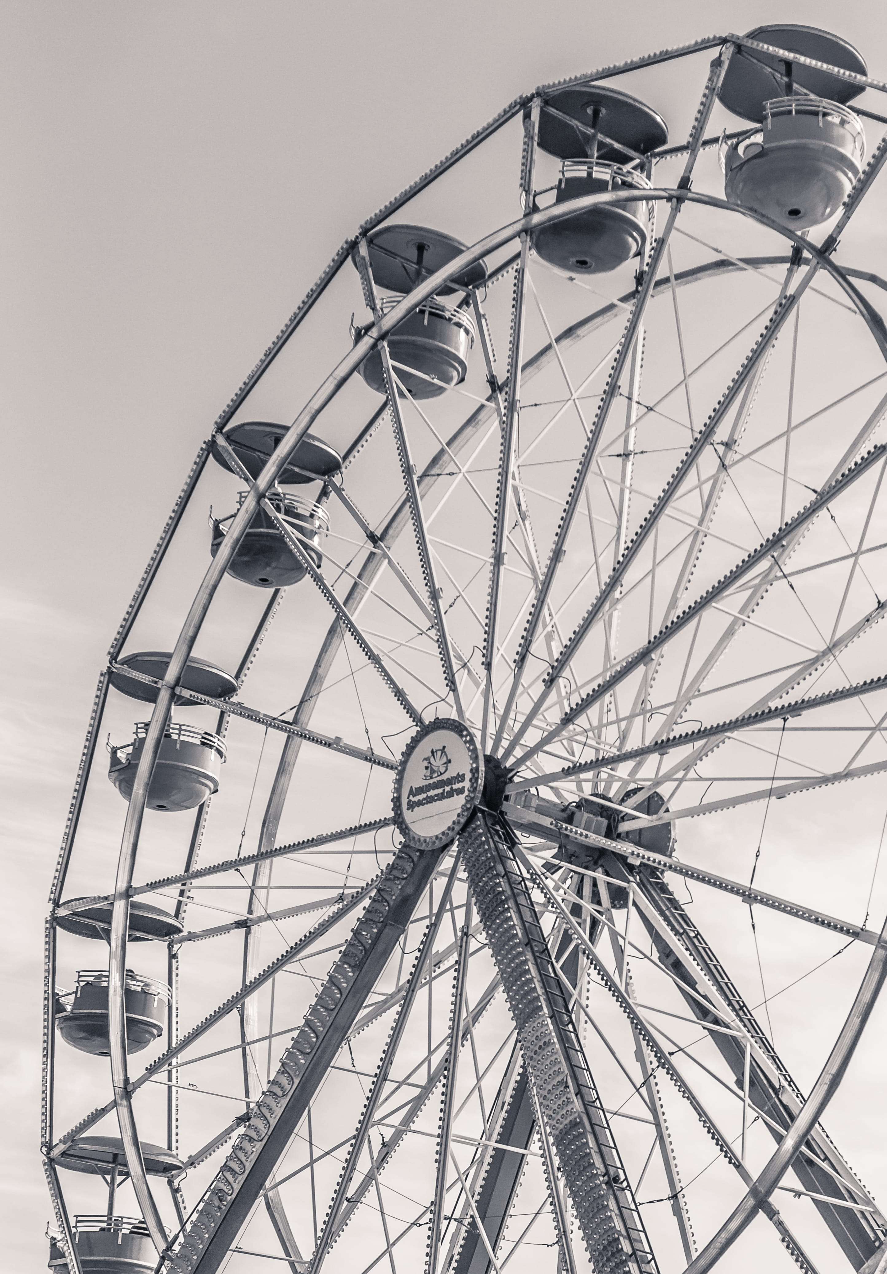montreal, ferris wheel, arts culture and entertainment, canada, carnival, no people, amusement park, sky, 4K, circle, leisure activity, spoke, built structure, Phone HD Wallpaper