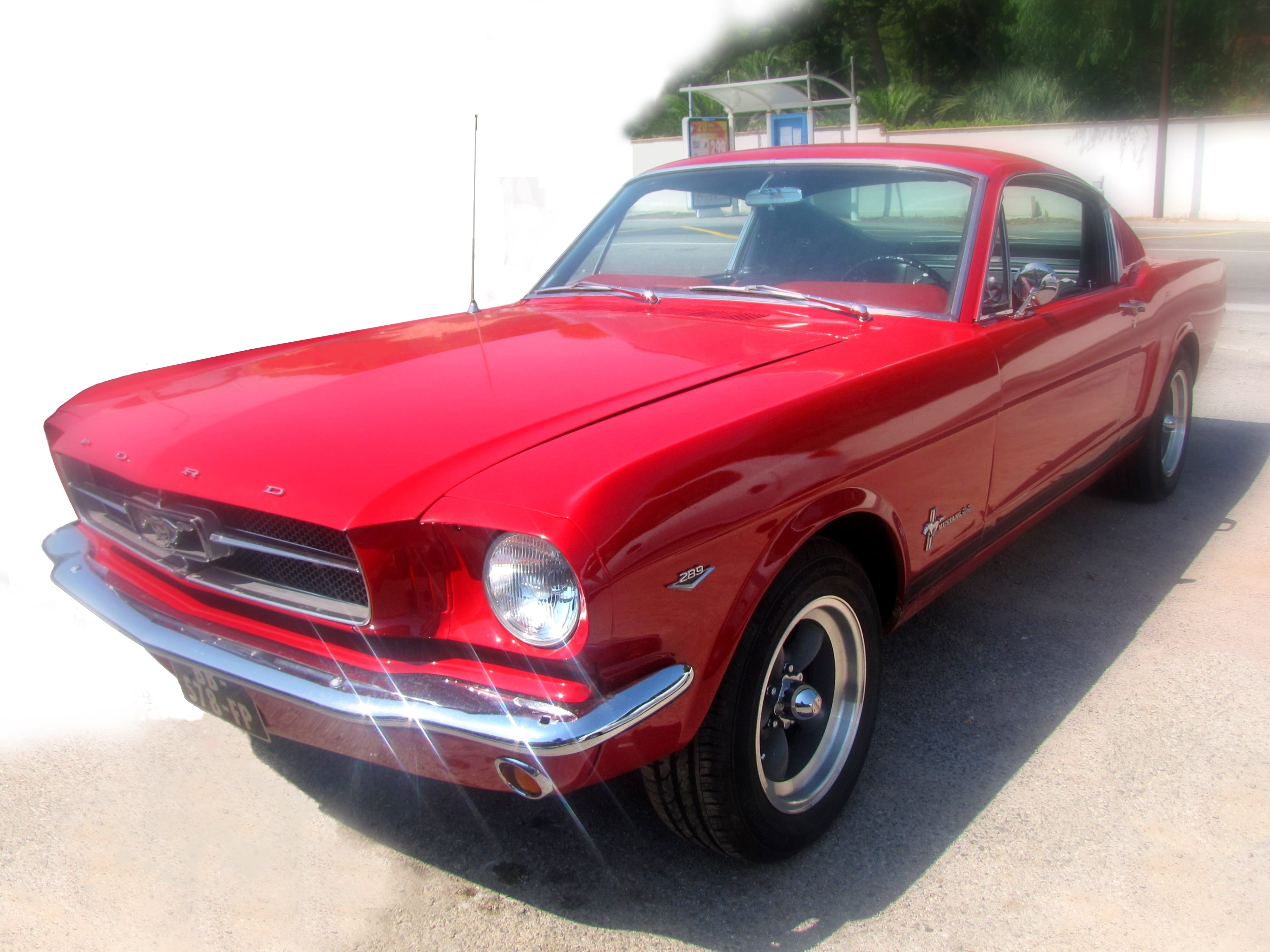 old-fashioned, vintage car, road, land vehicle, 2K, vintage, v8, ford, red, wheel, outdoors, retro, luxury, classic, Mustang, Ford, city, street, transportation, HD Wallpaper