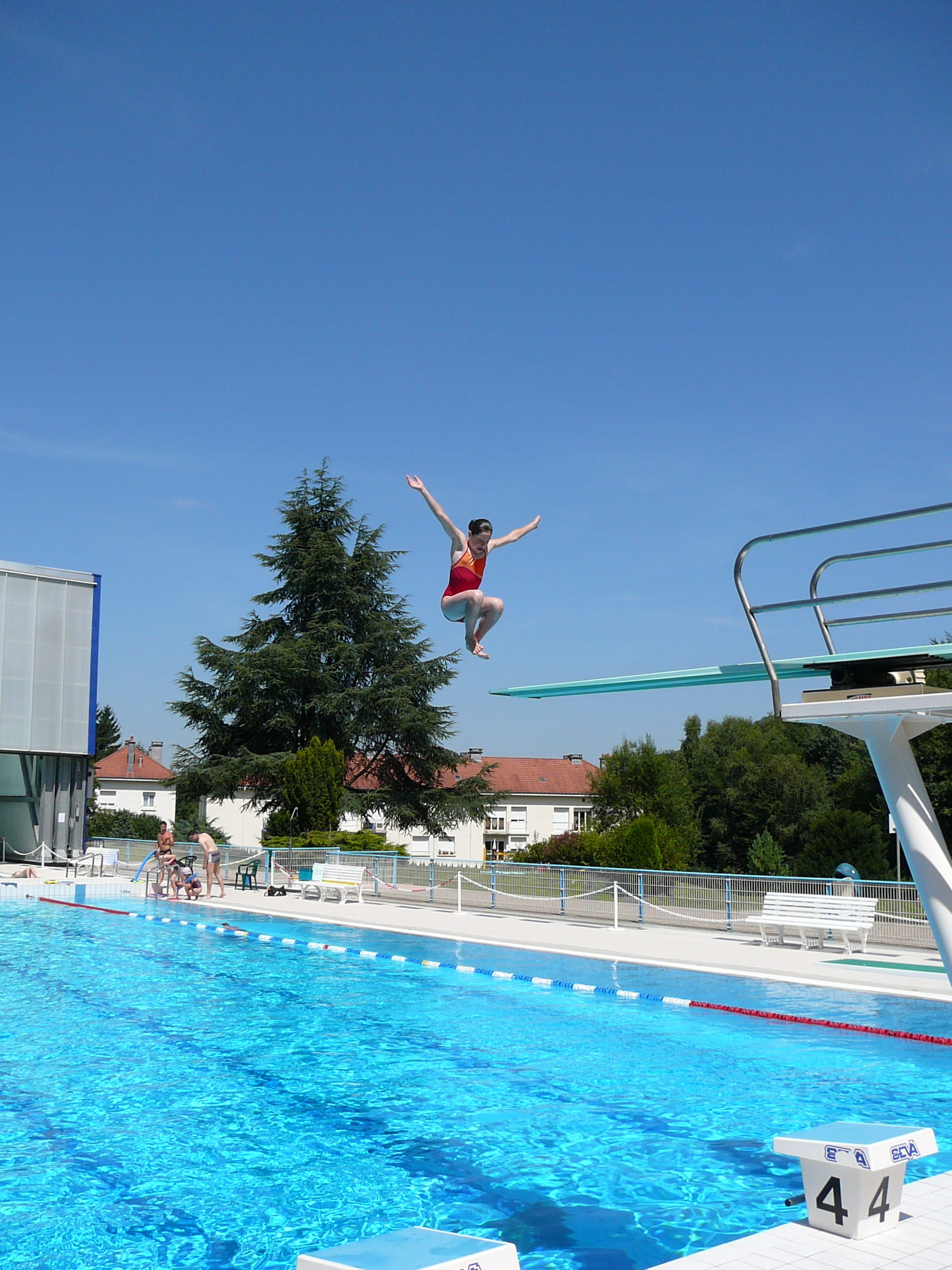 fun, enjoyment, pool, action, excitement, swimming Pool, outdoors, sky, training, jumping, nature, recreational Pursuit, full length, 2K, leisure Activity, Phone HD Wallpaper