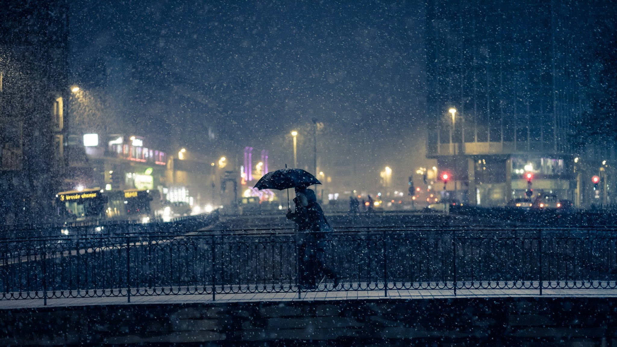 building, winter, 1080P, bridge, cityscape, umbrella, urban, modern, people, snow, Paris, HD Wallpaper