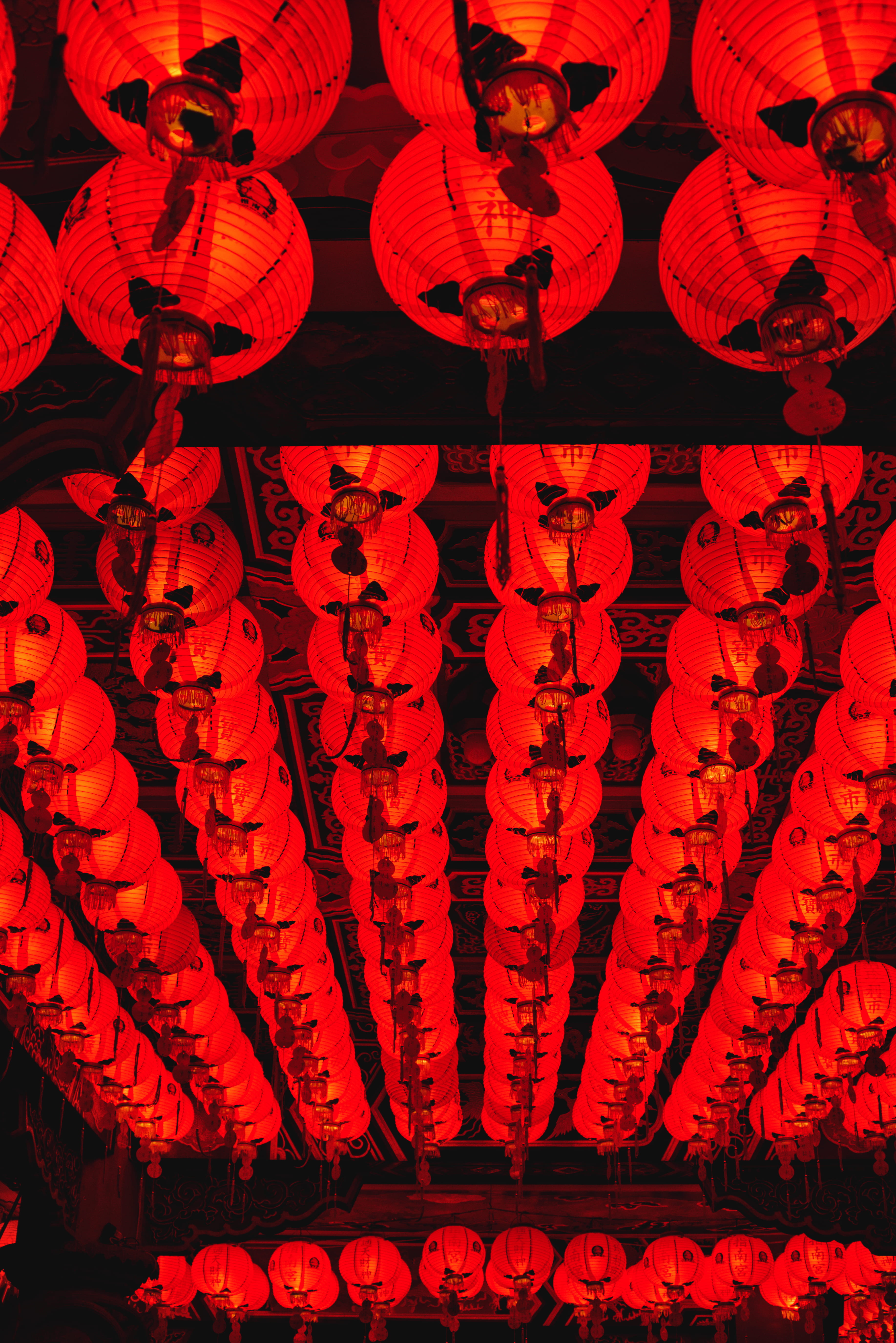 ceiling, chinese lantern, outdoors, repetition, asian, lighting equipment, asian vibe, decoration, no people, red, chinese, 5K, traditional festival, paper, Phone HD Wallpaper