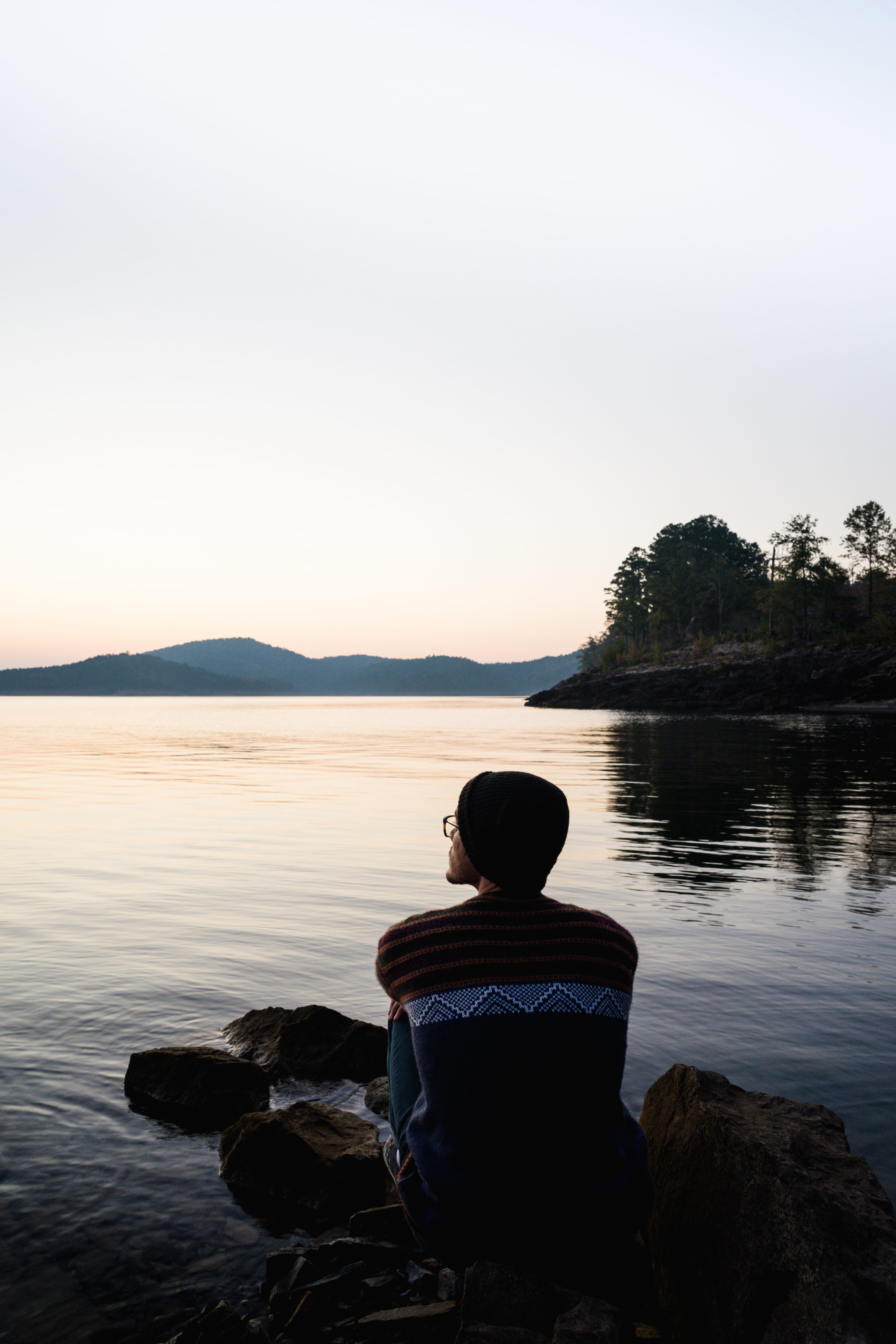 serene People, rock, near, man, boys, vacations, wanderlust, reflection, camping, recreational Pursuit, body, morning, outdoor, sunlight, Phone HD Wallpaper