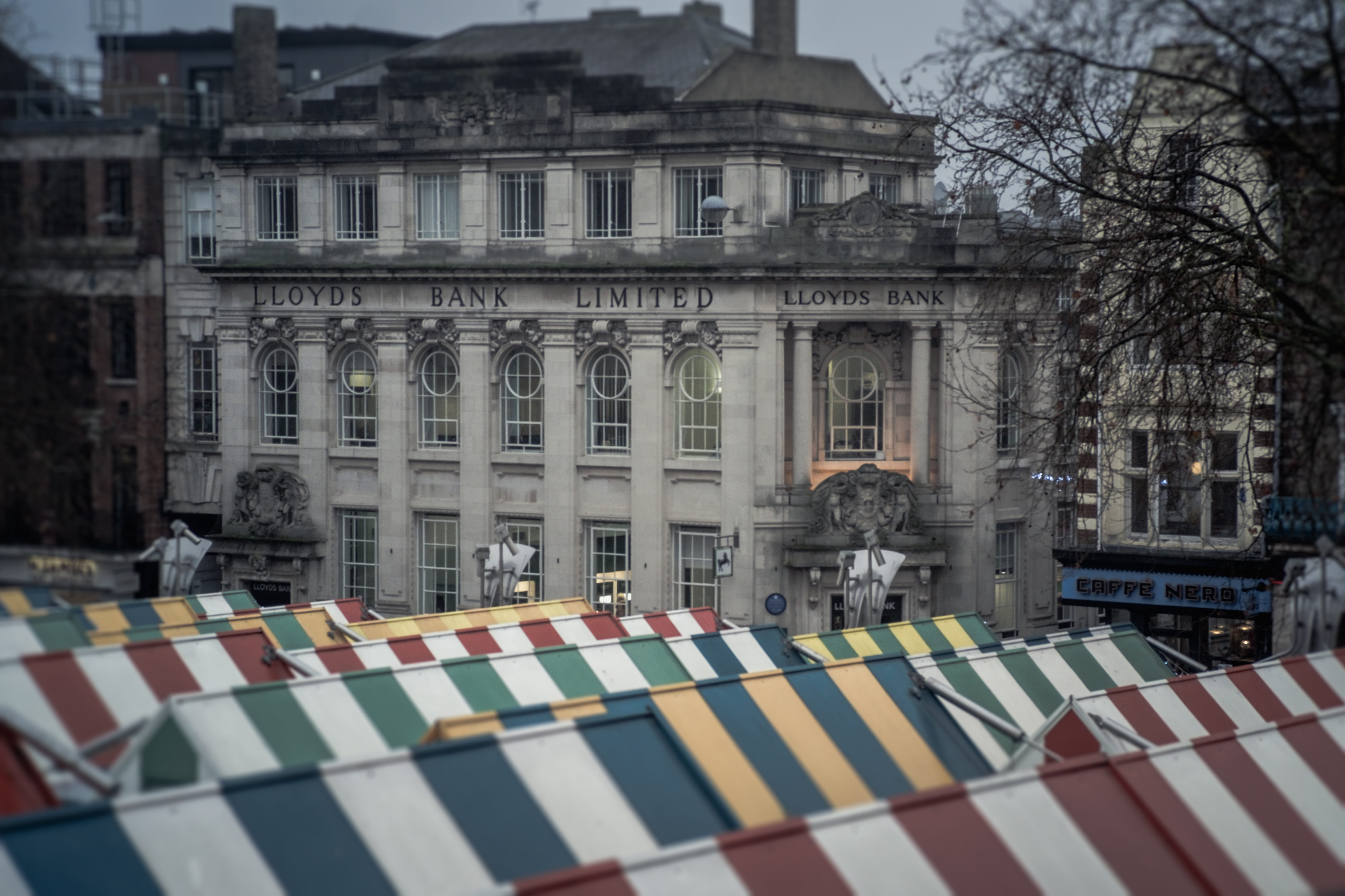united kingdom, outdoors, no people, 5K, market, colour, building, street, nature, window, travel destinations, built structure, norwich market, uk, transportation, HD Wallpaper