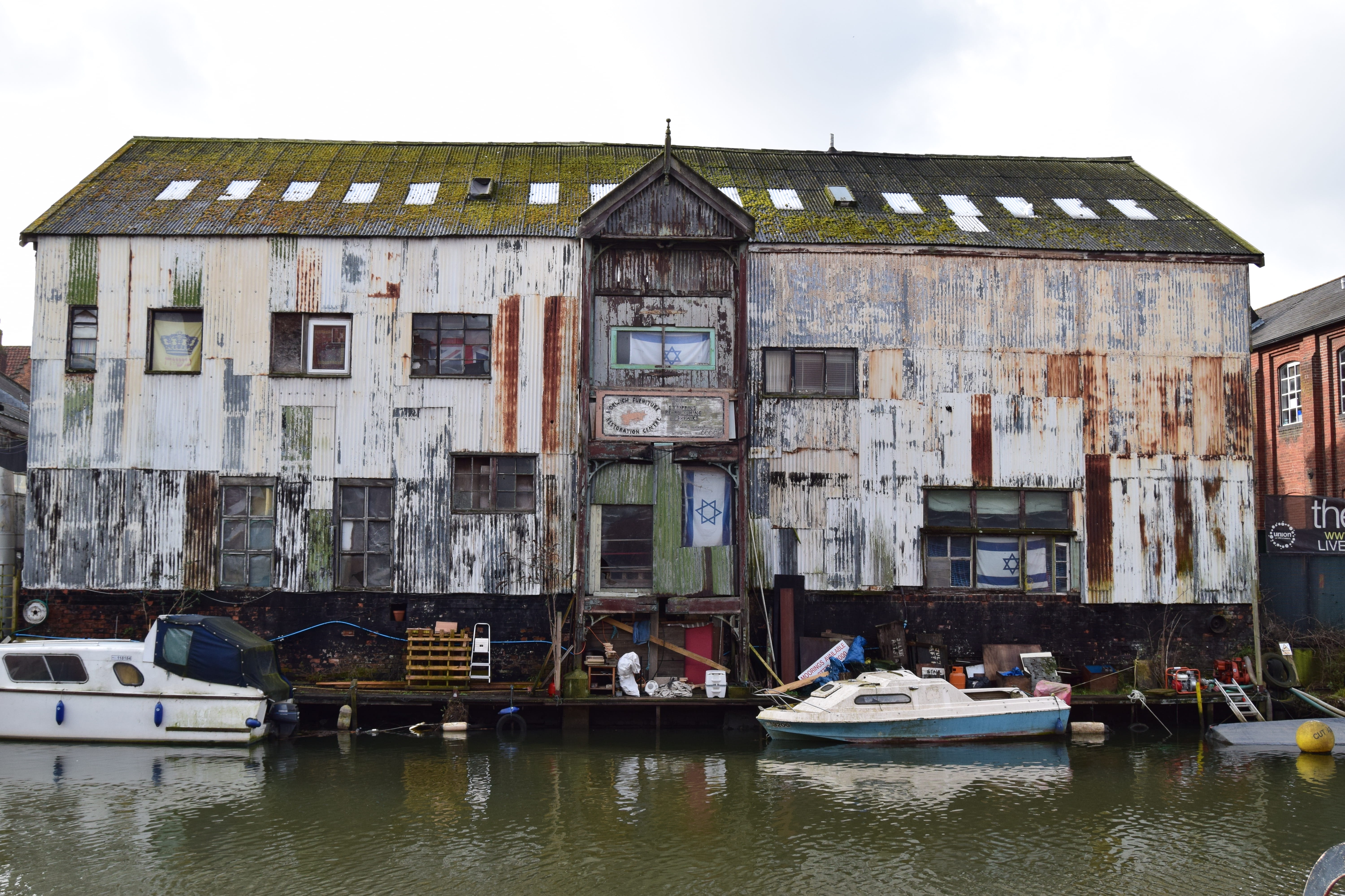 building exterior, building, water front, travel, city, united kingdom, moored, sailboat, sky, 5K, built structure, canal, waterfront, norwich, nature, HD Wallpaper