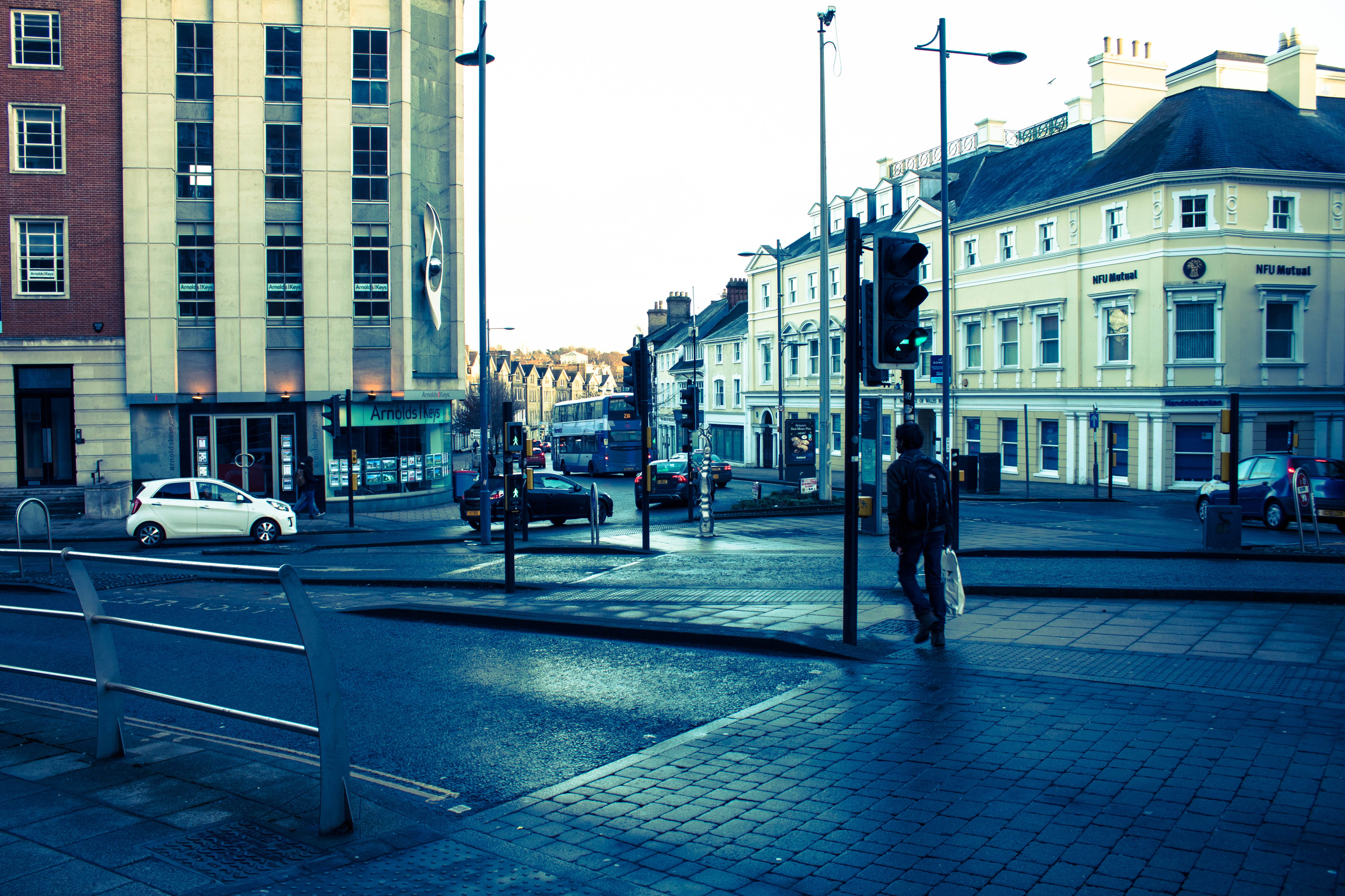transportation, norwich, nature, architecture, real people, group of people, mode of transportation, outdoors, women, city life, walking, adult, men, street, HD Wallpaper