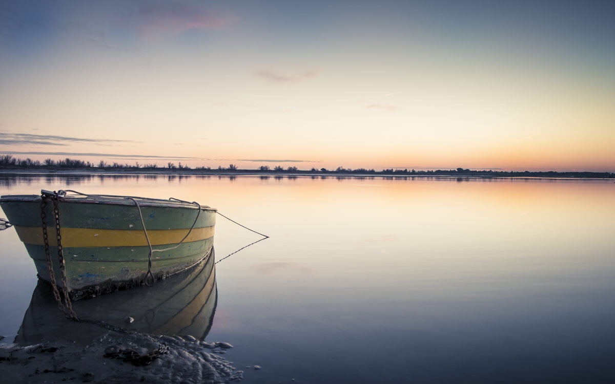 nautical Vessel, harbor, green, body of water, clam, Eraclea, water, sea, golden hour, beige, canoe, photo, laguna del mort, 480P, body, golden, sunset, HD Wallpaper