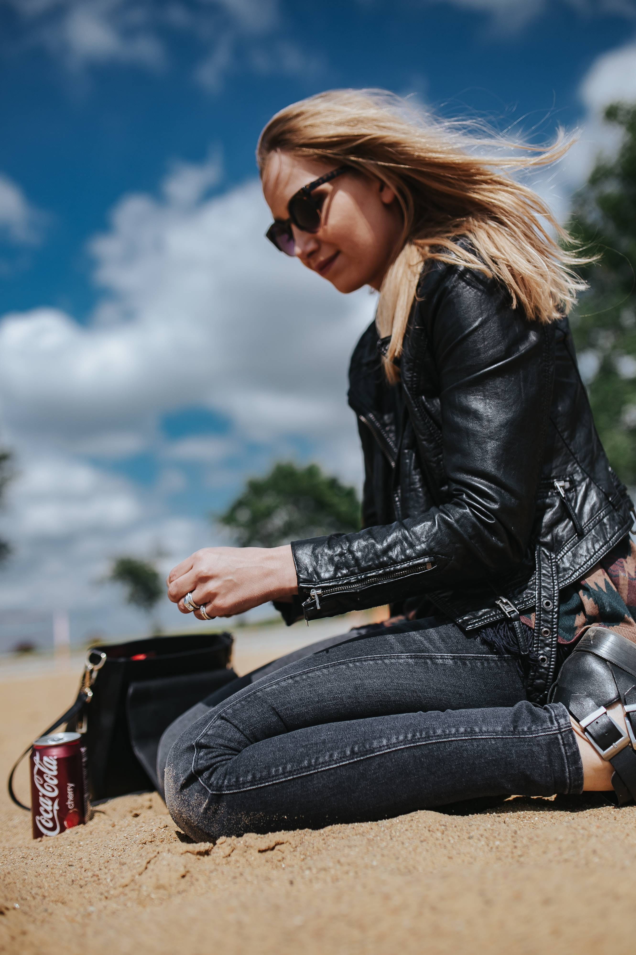 leather jacket, black color, summer, sand, leather, beauty, people, day, young Adult, hair, woman, beautiful woman, blonde, blond Hair, 4K, hairstyle, Phone HD Wallpaper