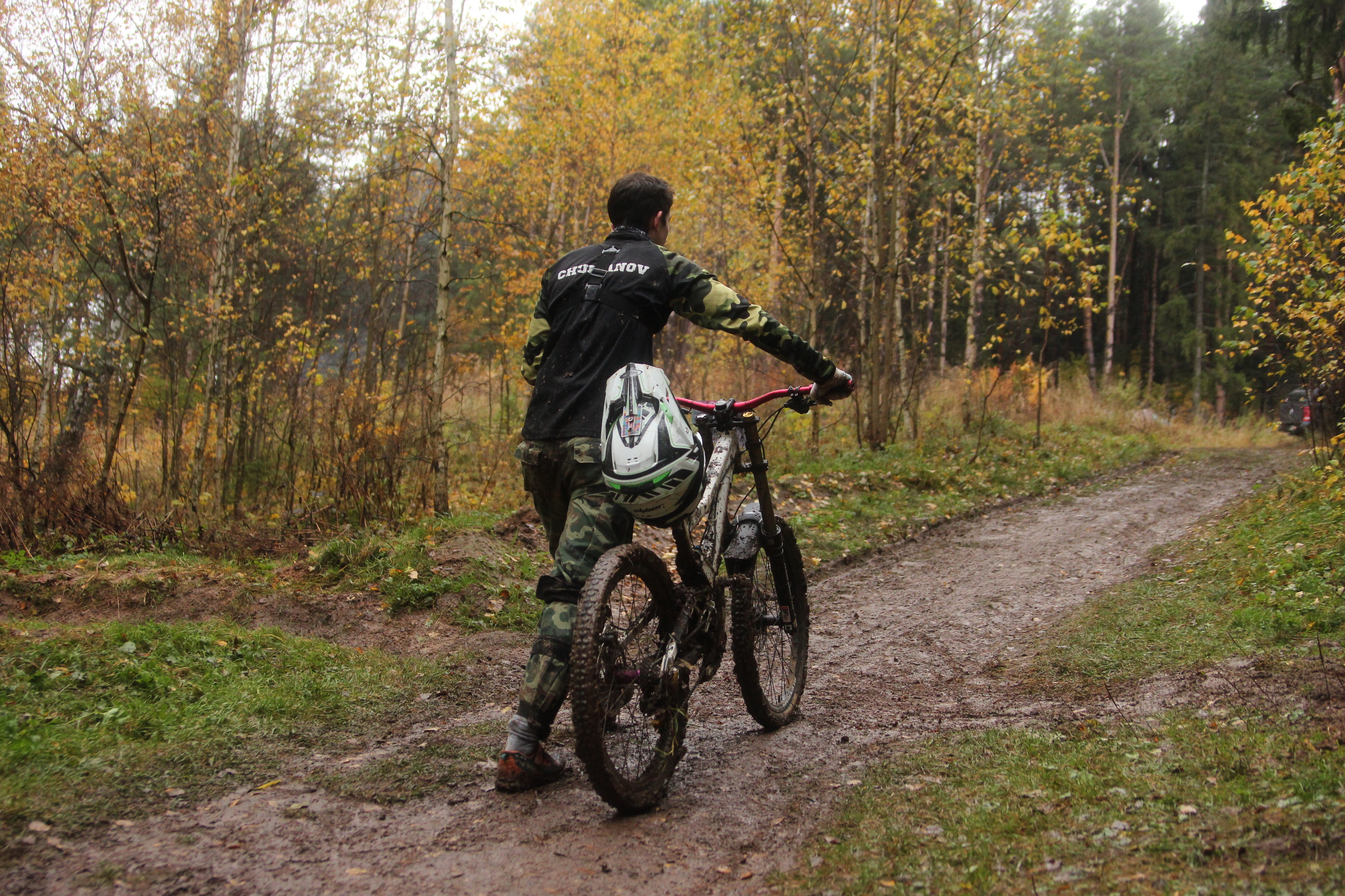 extreme sports, dirt, day, autumn colors, autumn leaf, moscow region, rider, men, tree, rear view, land vehicle, mode of transportation, autumn leaves, HD Wallpaper
