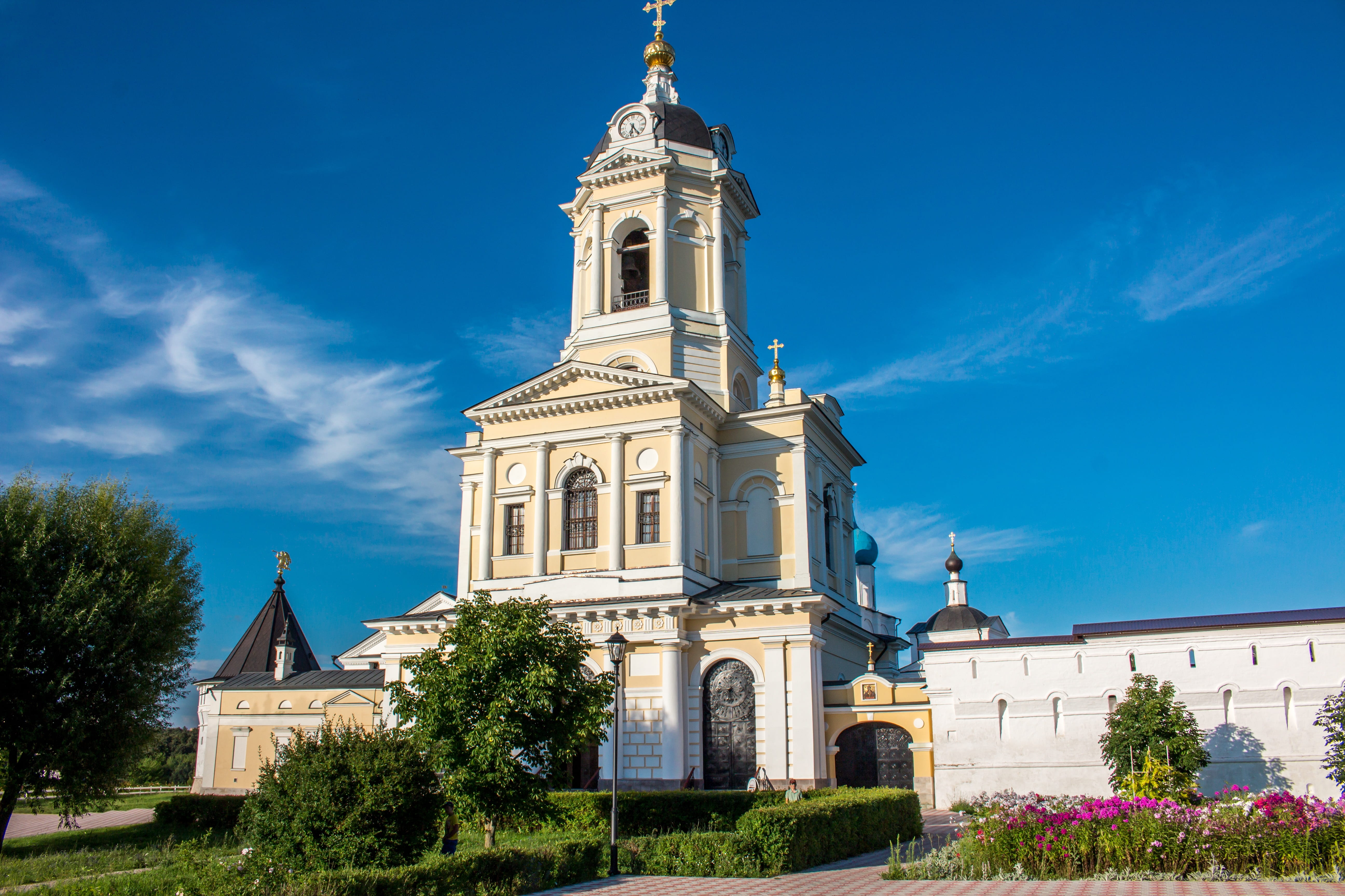 built structure, historical, travel destinations, outdoors, bright, pilgrimage, religion, serpukhov, clock, russian, spire, monasticism, monastery, building, HD Wallpaper