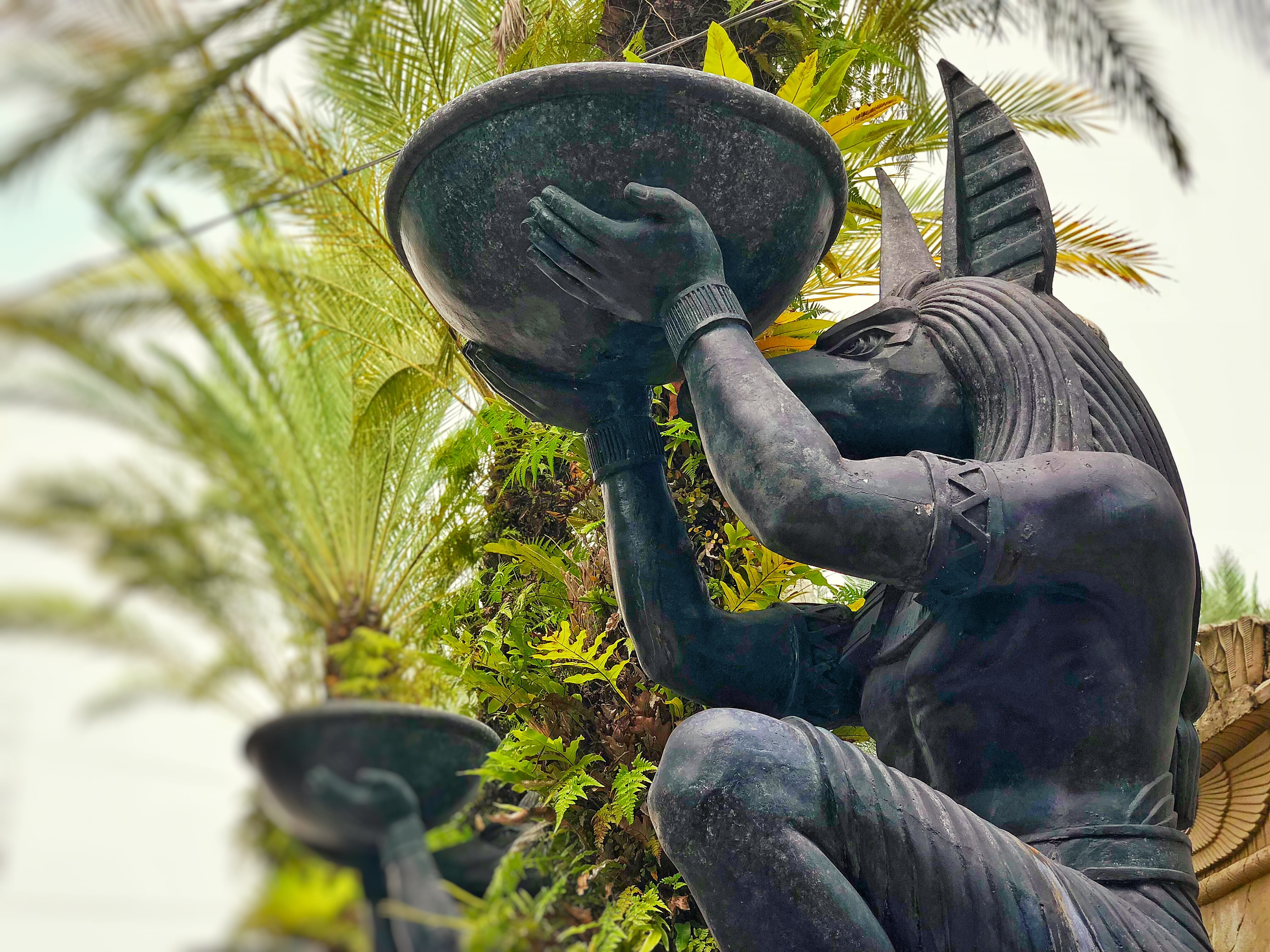 palm tree, male likeness, 4K, tree, universal studios singapore, statue, sculpture, religion, growth, outdoors, human representation, singapore, no people, HD Wallpaper