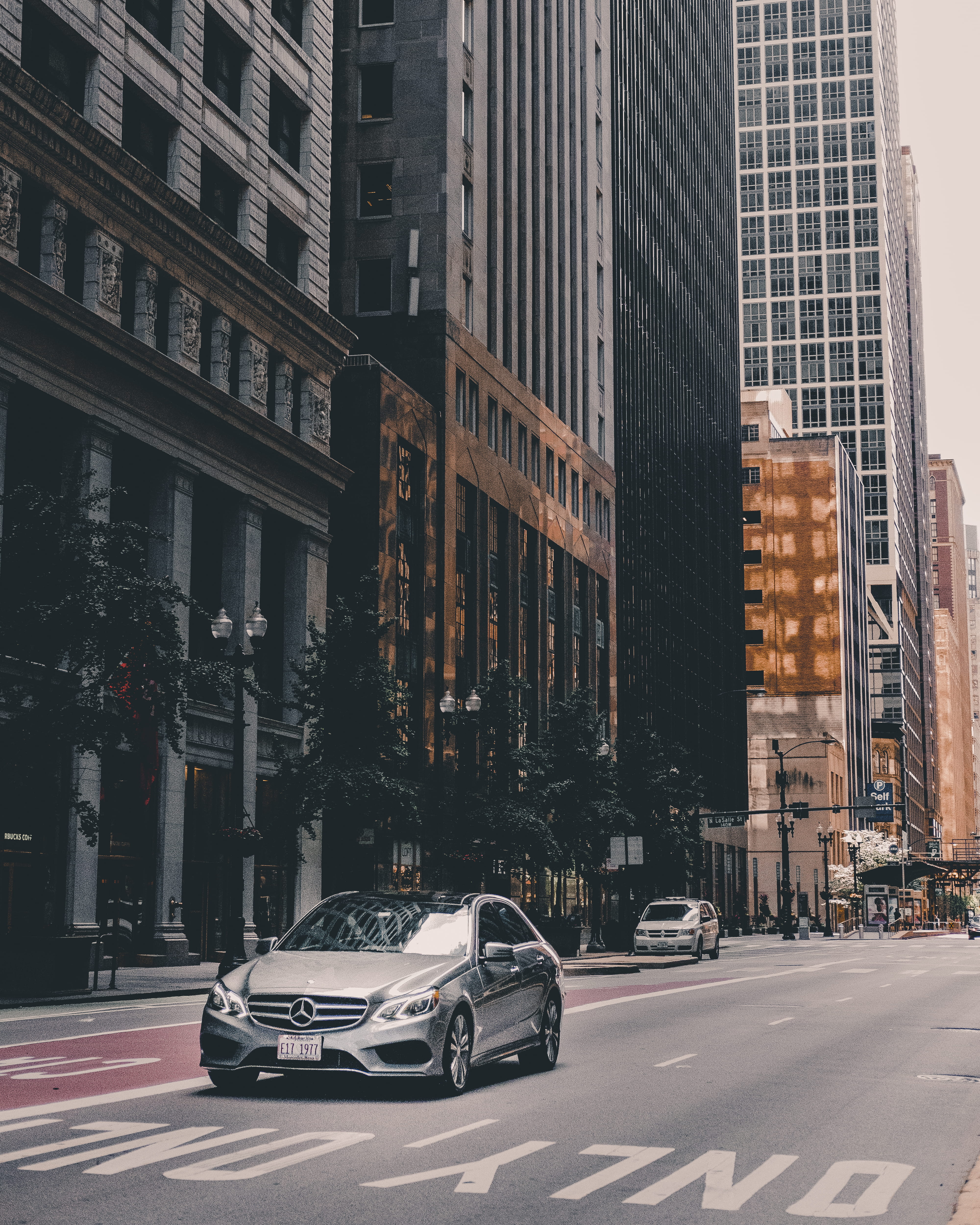 moody, skyscraper, shiny, built structure, grey, 4K, car, office, motor vehicle, no people, luxury, architecture, transportation, Phone HD Wallpaper