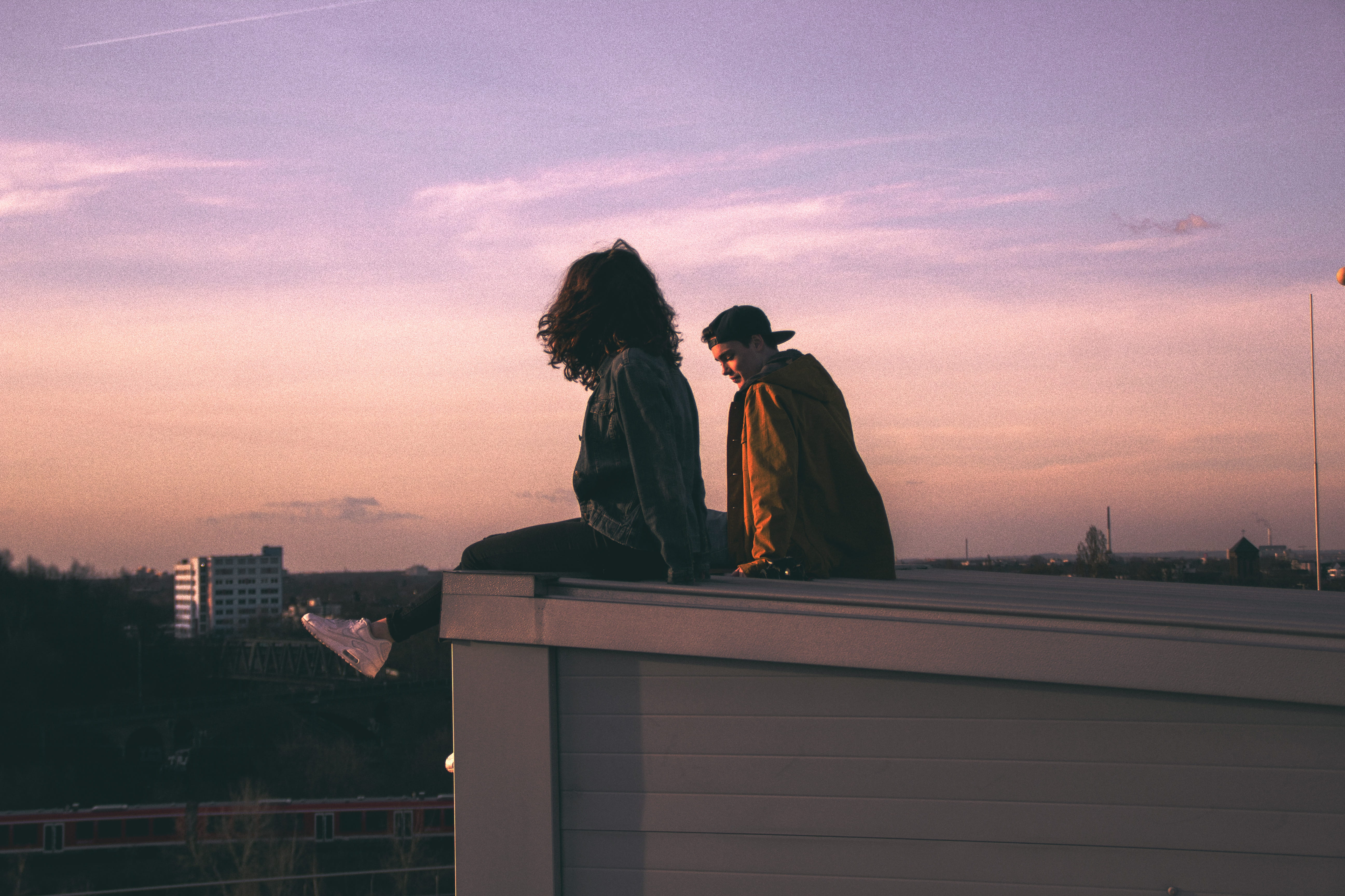 lake, color, bonding, cloud - sky, retro, colour, togetherness, feelings, roofing, beautiful, colors, vibe, people, lifestyles, city, adult, roof, 5K, HD Wallpaper