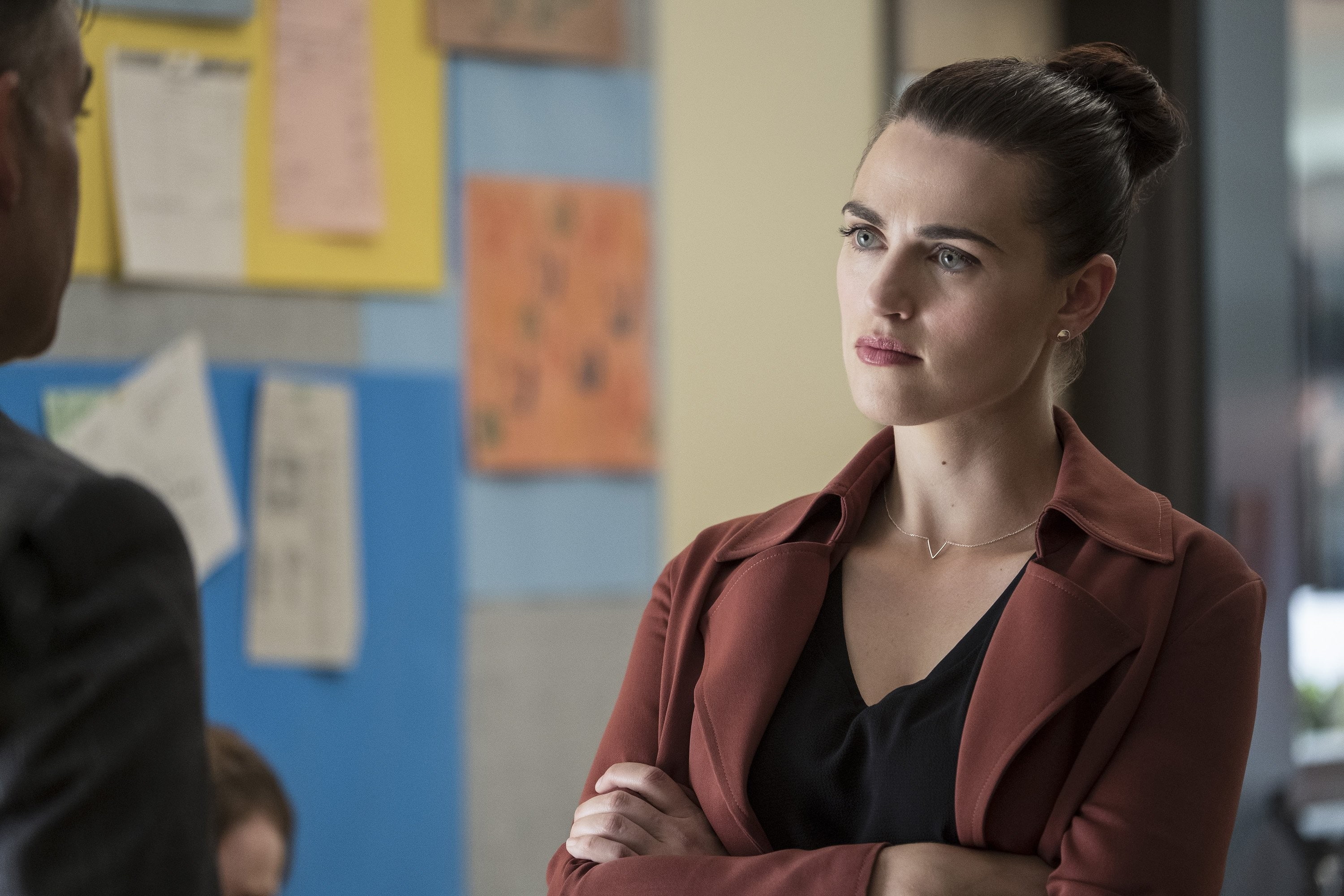 hd, business, young women, indoors, adult, uniform, women, people, headshot, portrait, supergirl, working, school building, tv shows, brown hair, school, HD Wallpaper