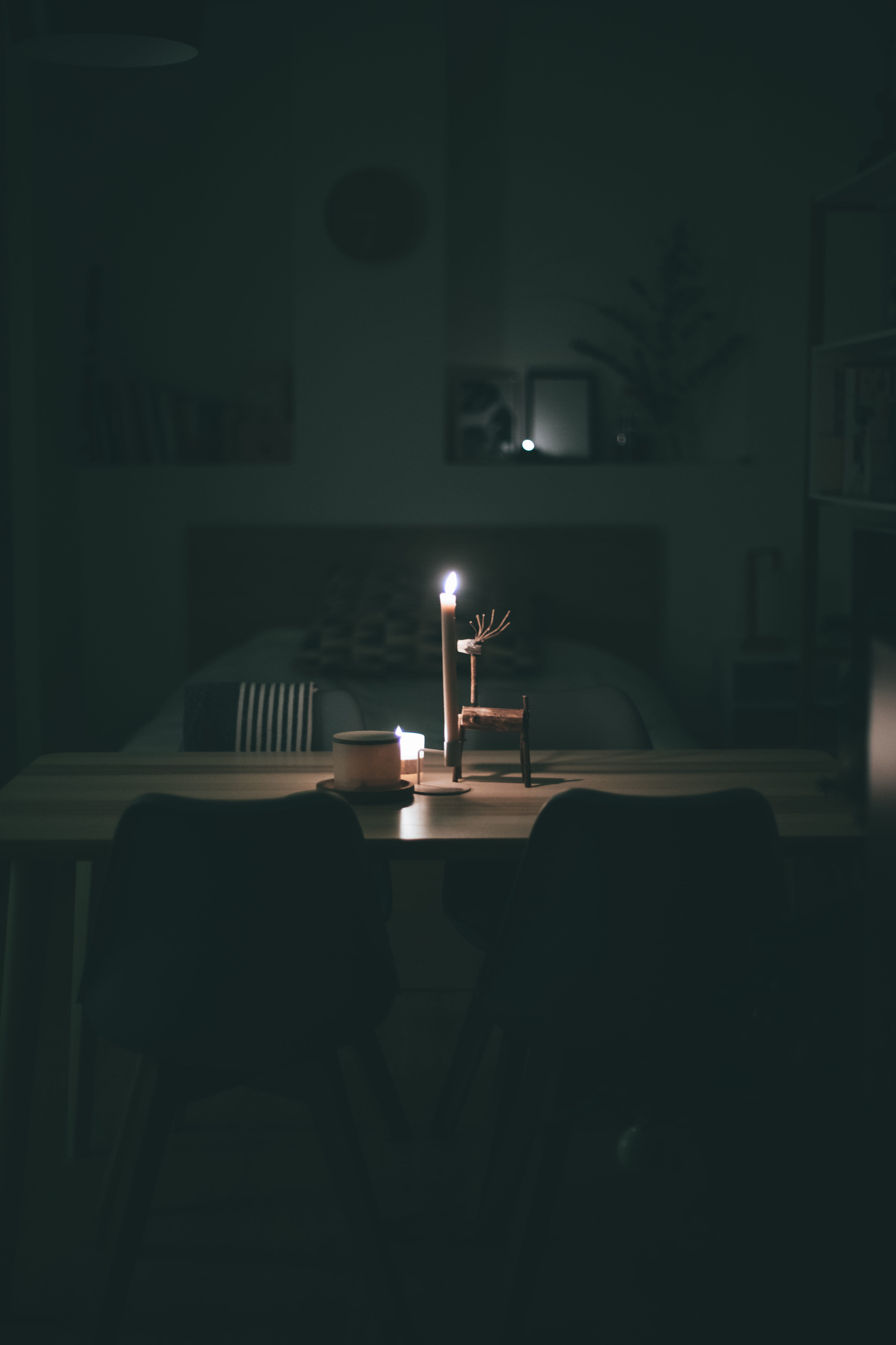 domestic room, table, illuminated, no people, lighting equipment, glowing, hygge, dark, nature, 5K, fire, absence, burning, fire - natural phenomenon, Phone HD Wallpaper