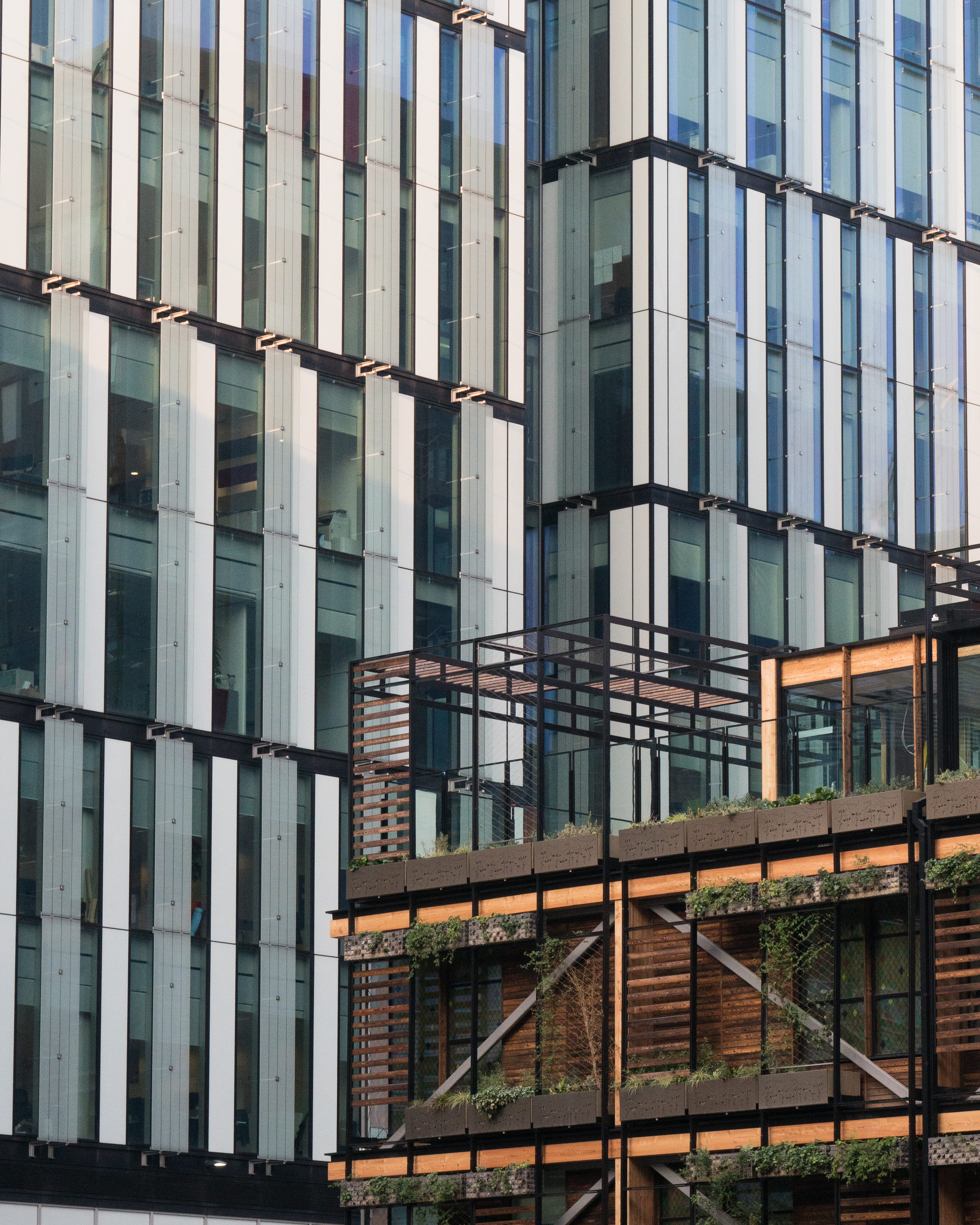 low angle view, nature, glass, building exterior, steel, day, united kingdom, pattern, full frame, modern, glass - material, office building exterior, city, Phone HD Wallpaper