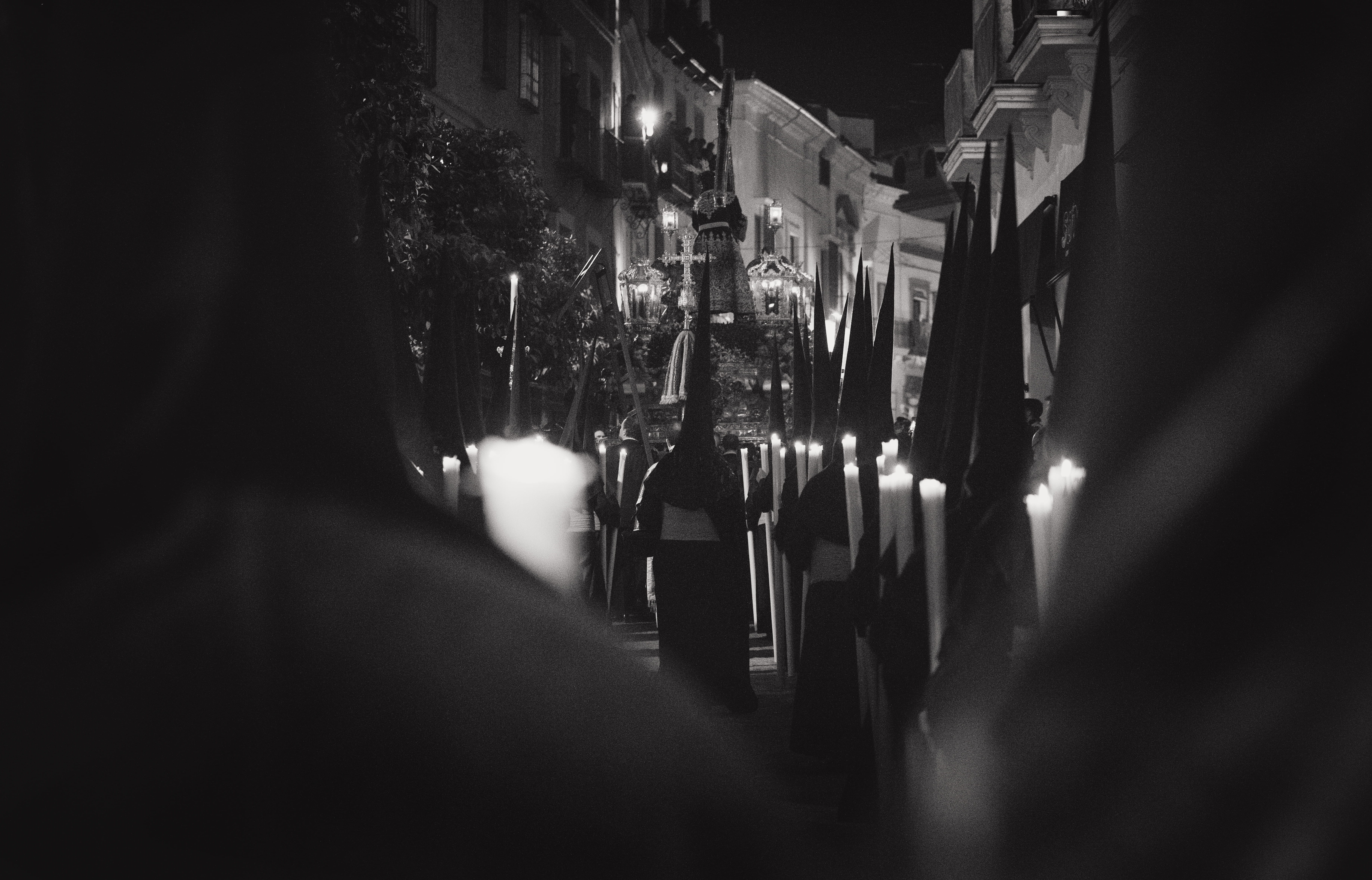 night, transportation, selective focus, post, nightlife, people, night time, rear view, 5K, group of people, building exterior, mode of transportation, HD Wallpaper