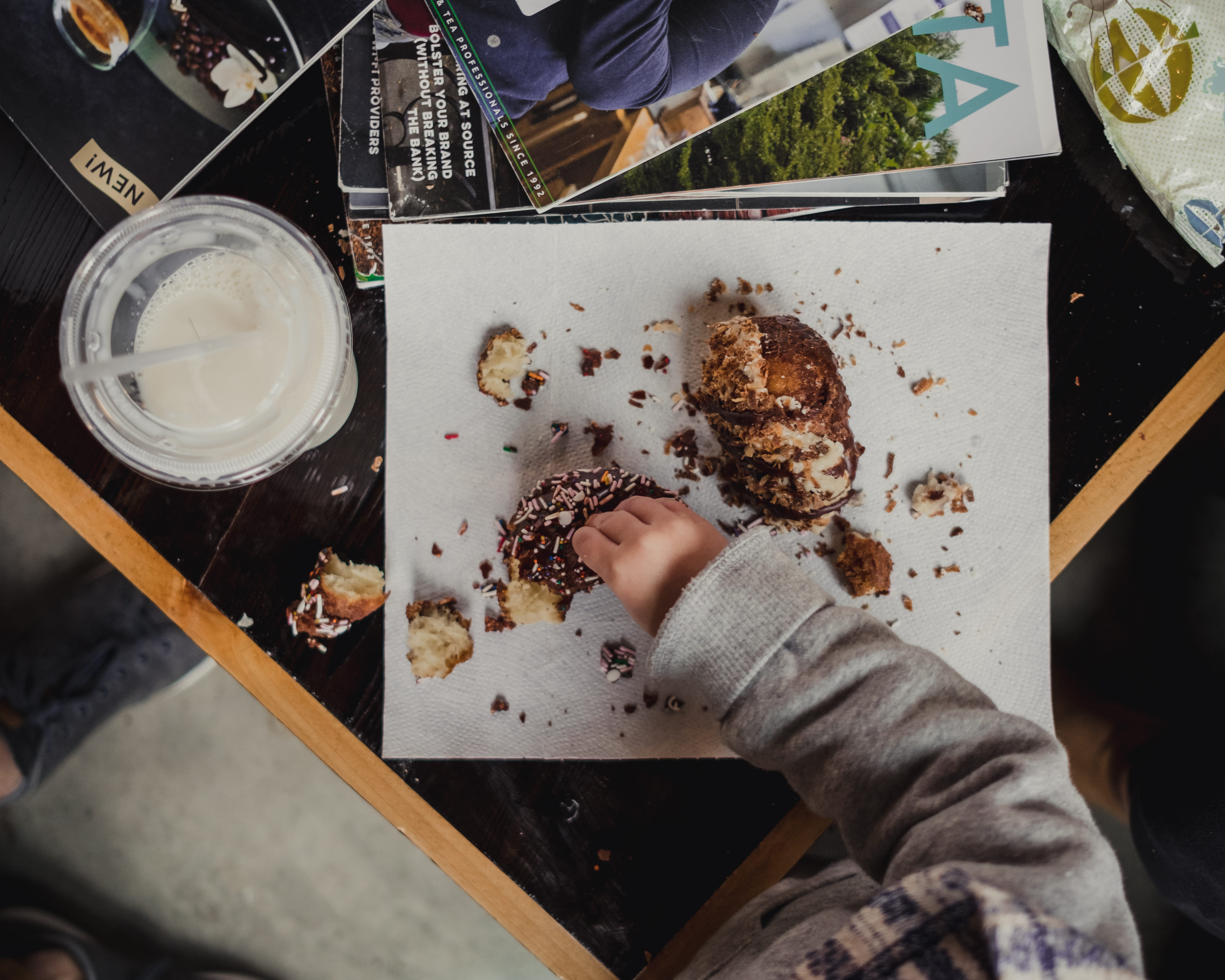 food and drink, treat, looking down, body part, dessert, men, tray, mess, lifestyle, human hand, hand, sweet, sweet food, high angle view, yum, finger, HD Wallpaper