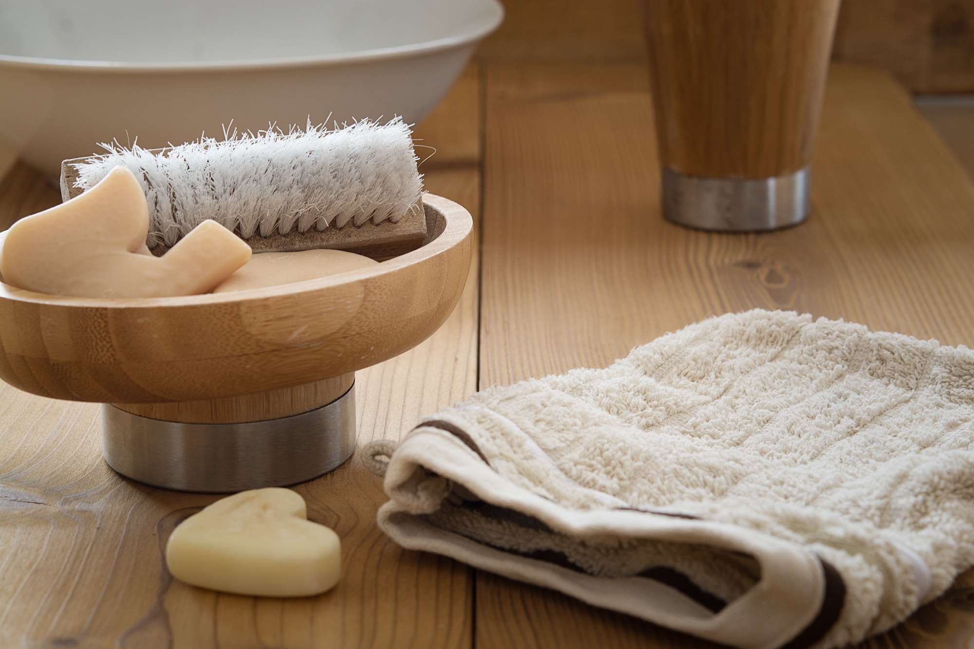 soap, brush, no people, beauty, close-up, hygiene products, healthy lifestyle, luxury, softness, 1080P, wellbeing, indoors, beauty treatment, cleaning, HD Wallpaper