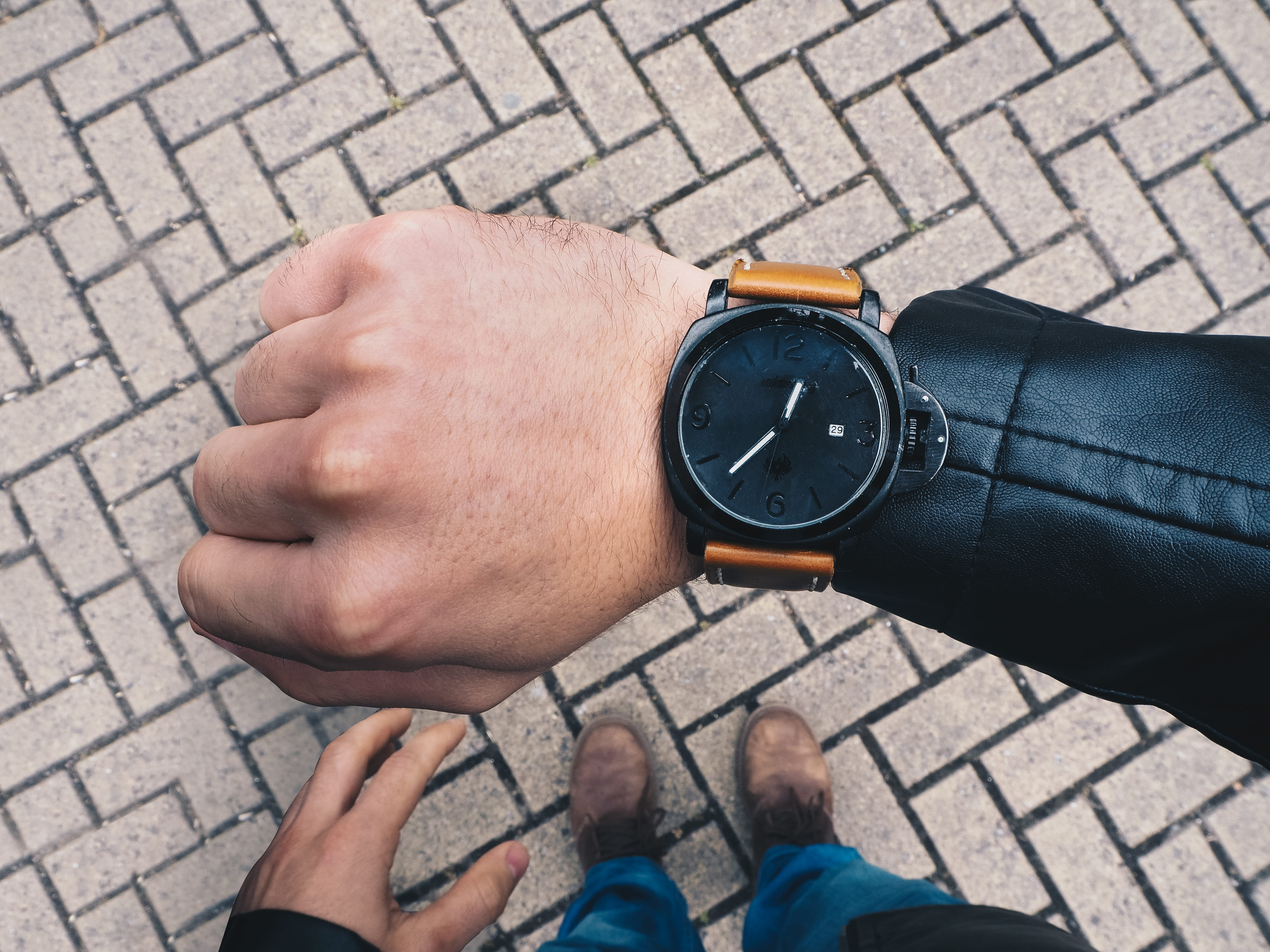 foot, checking the time, date, number, hand, body part, low section, paving stone, dinner, person, men, high angle view, finger, top, wristwatch, human body part, HD Wallpaper