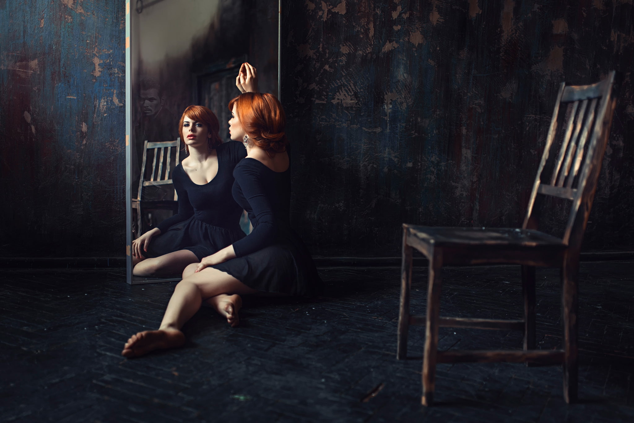 sleeved, redhead, sitting, togetherness, male, girls, 1080P, young women, women, black, reflection, full length, girl, chair, The loneliness, beautiful woman, HD Wallpaper