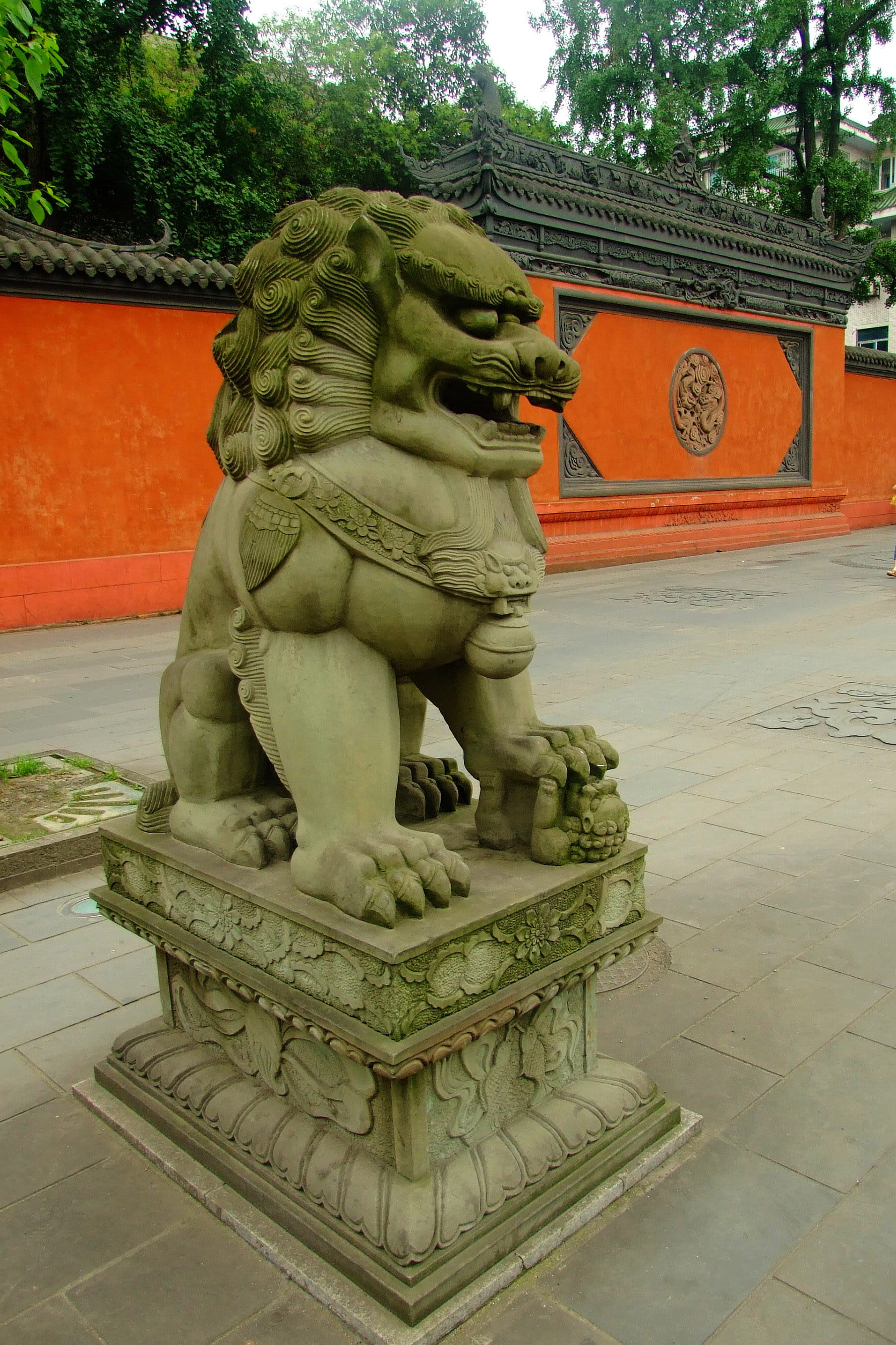 statue, China, craft, built structure, creativity, guardian, 2K, photos, Guardian Lions, sculpture, art and craft, spirituality, male likeness, famous Place, Phone HD Wallpaper