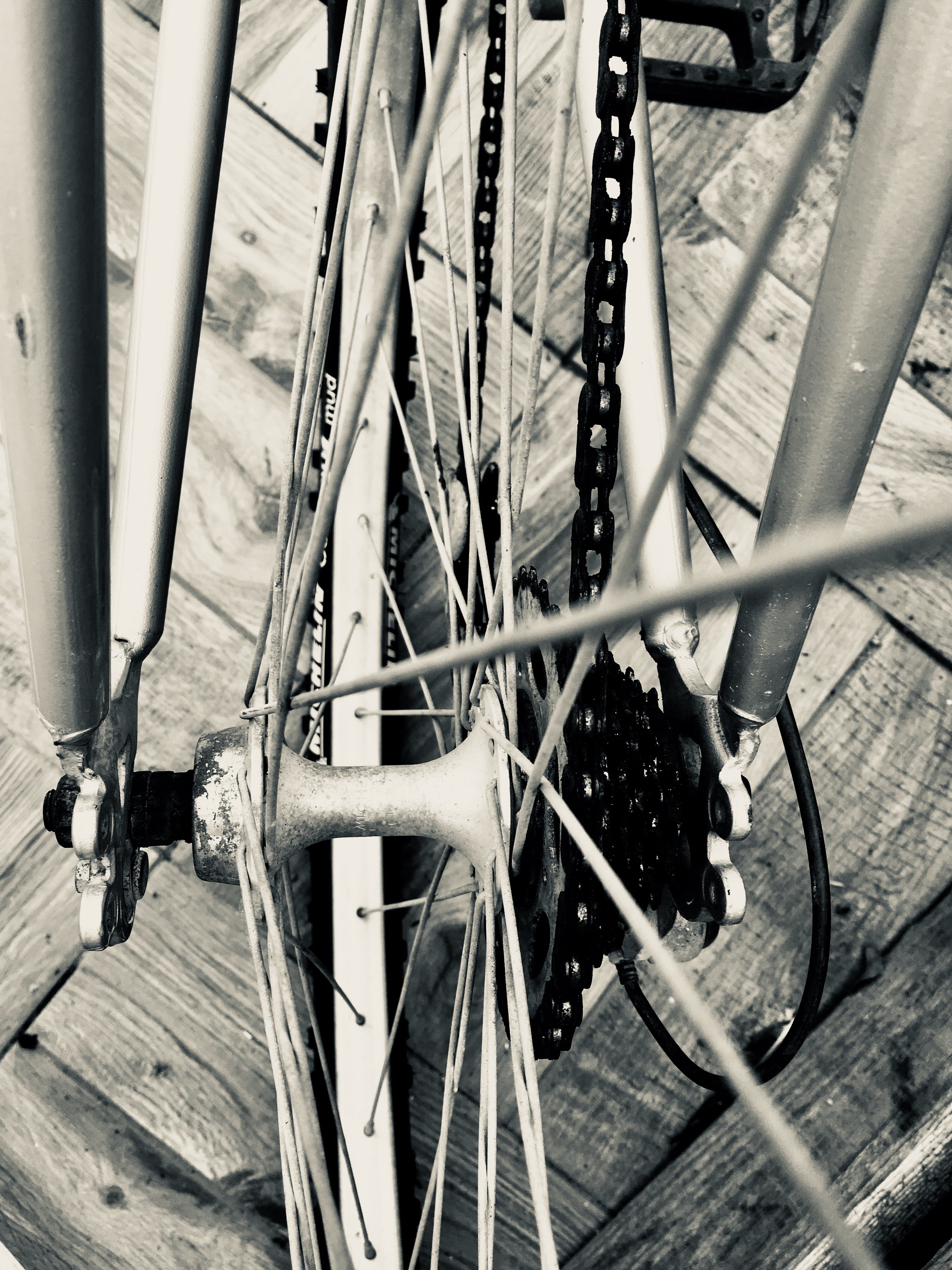 gear, bicycles, no people, 4K, nature, nautical vessel, mode of transportation, outdoors, amusement park, travel, amusement park ride, equipment, mechanisms, Phone HD Wallpaper
