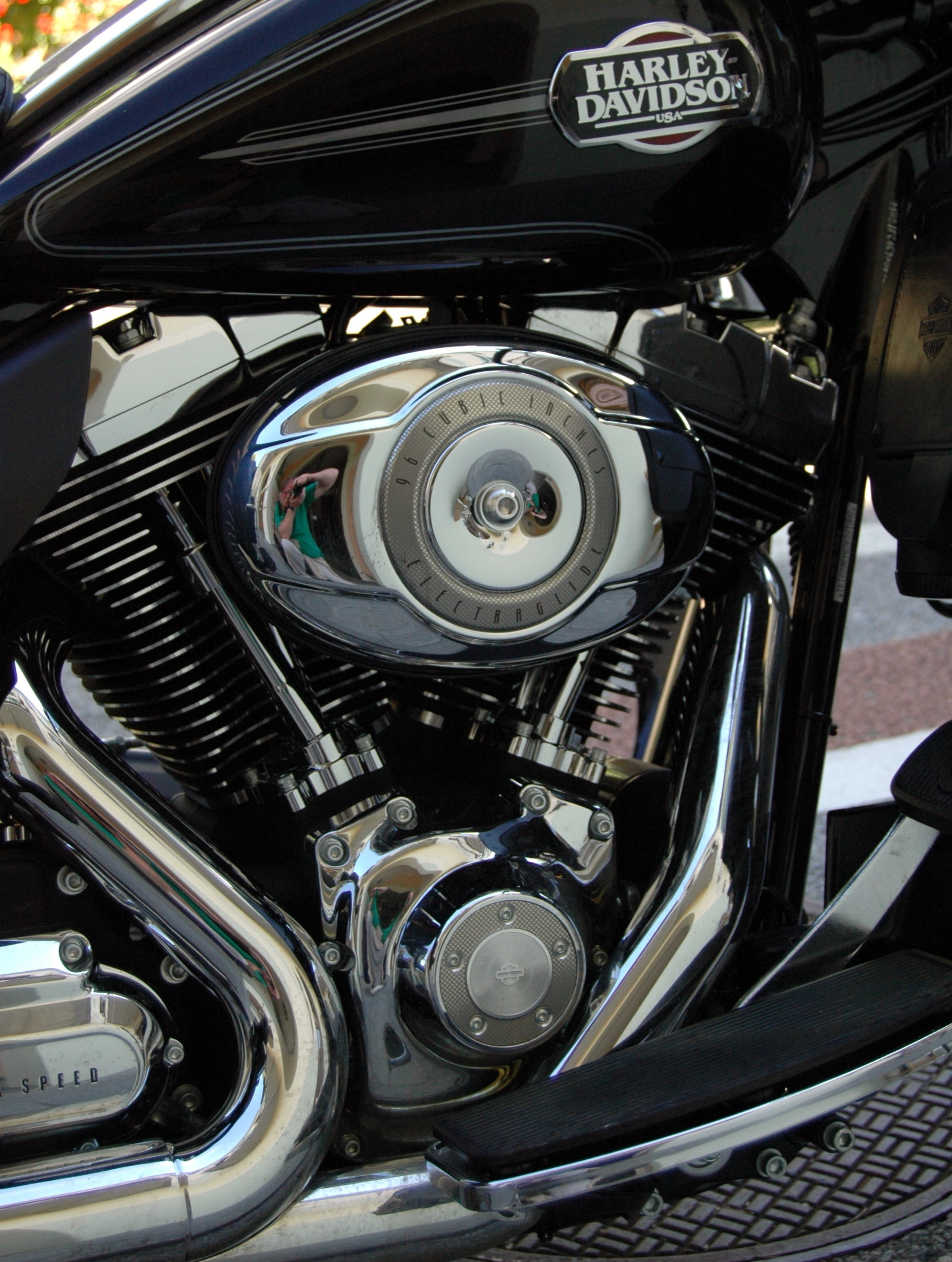 high angle view, vehicle part, wheel, motorcycle, land vehicle, photo, harley davidson, 2K, engine, close-up, motor vehicle, machinery, chrome, mode of transportation, Phone HD Wallpaper