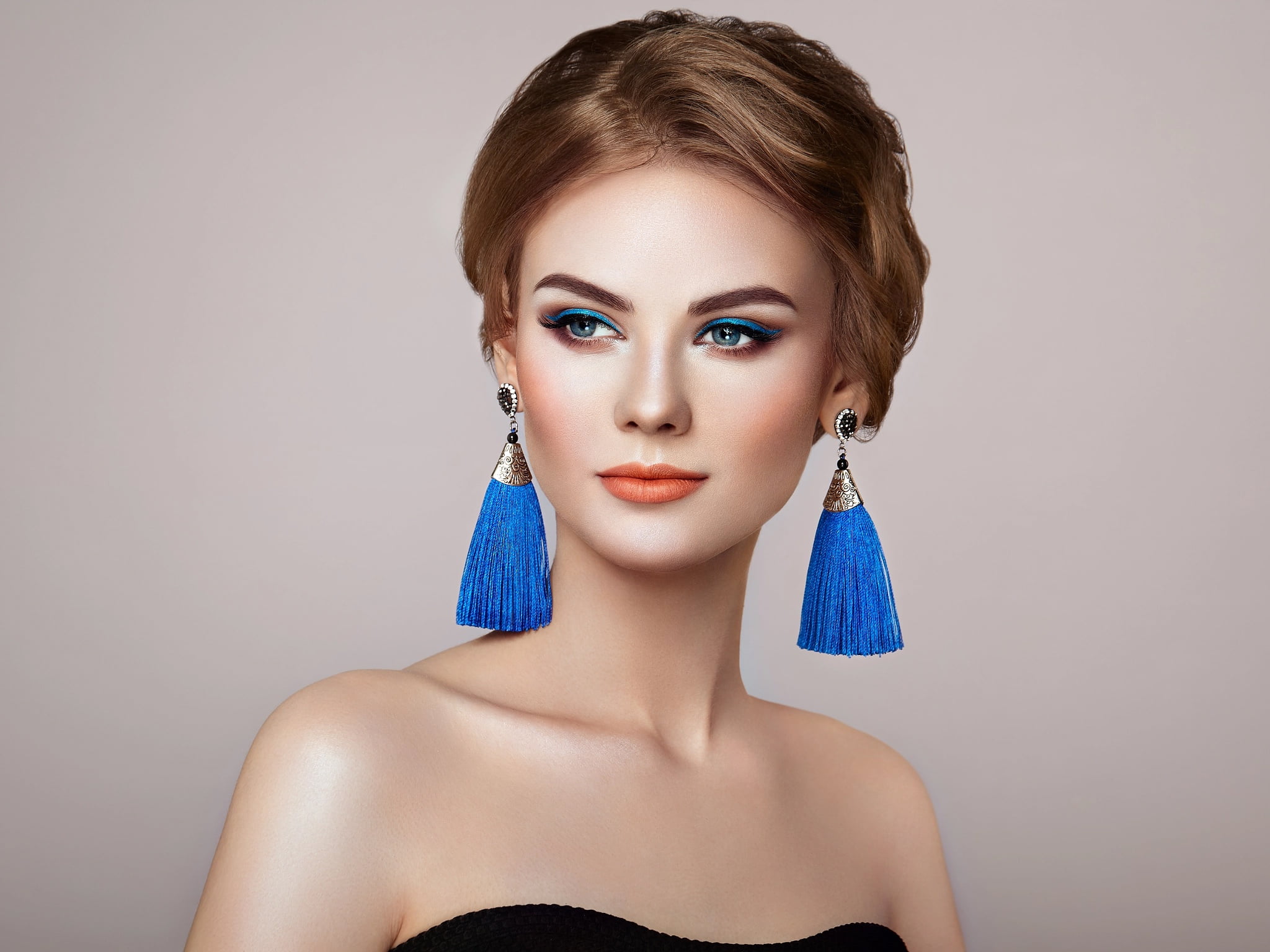 1080P, women, simple background, face, Oleg Gekman, model, bare shoulders, makeup, HD Wallpaper