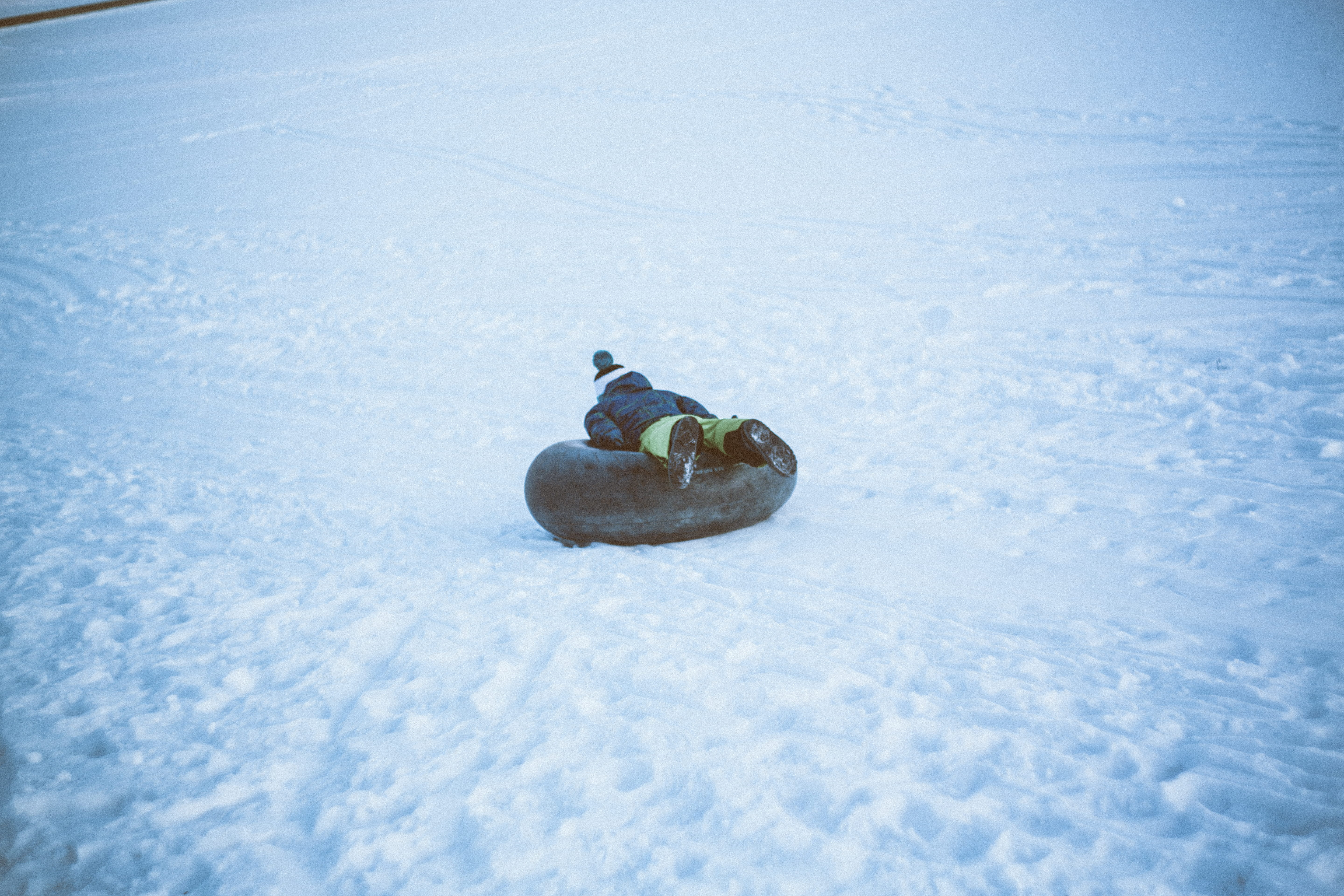 day, inner tube, kid, winter, adventure, ice, nature, child, childhood, holiday, snow, white color, wheel, floating, speed, tube, gesees, trip, 5K, germany, HD Wallpaper