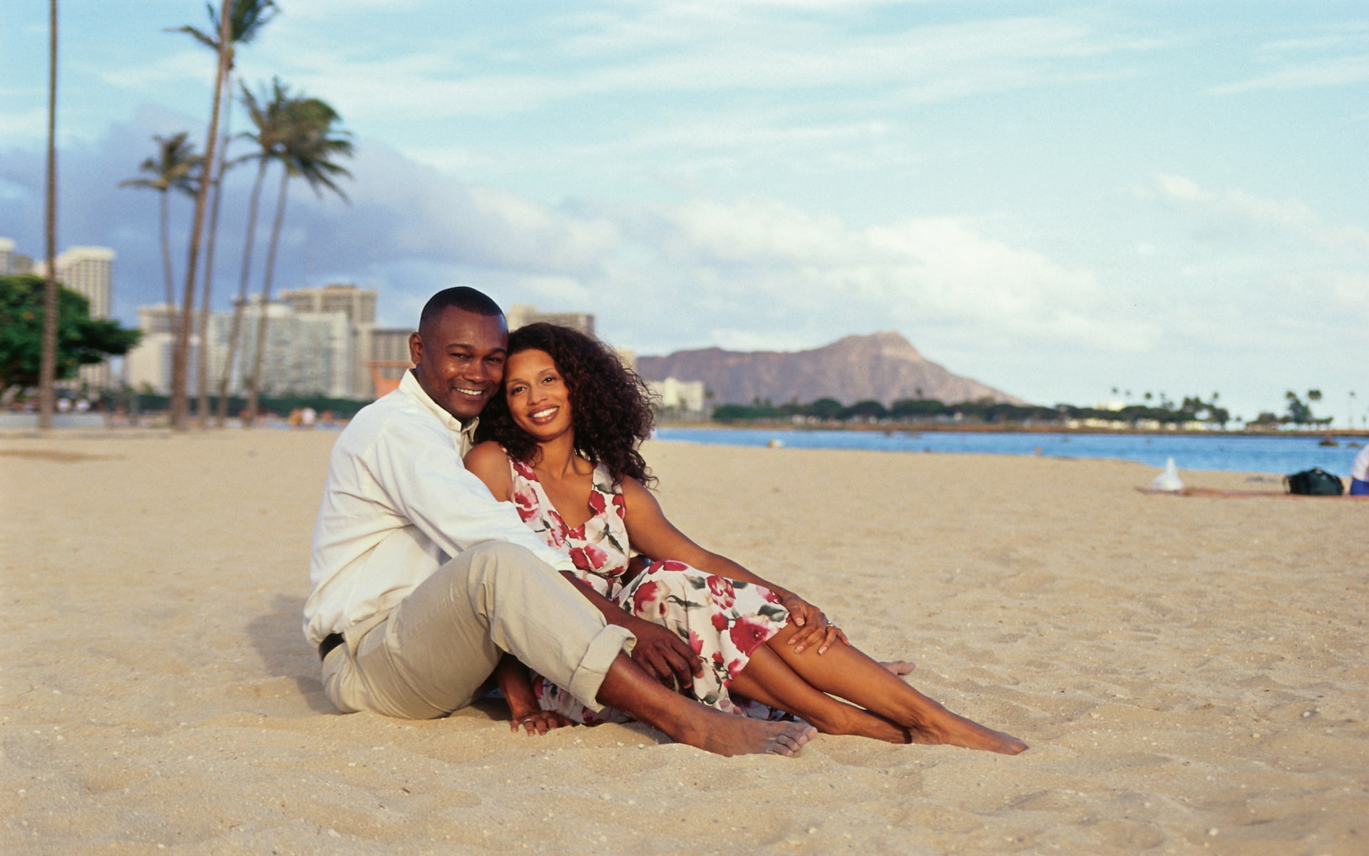 dh, 1080P, couple, beach, HD Wallpaper