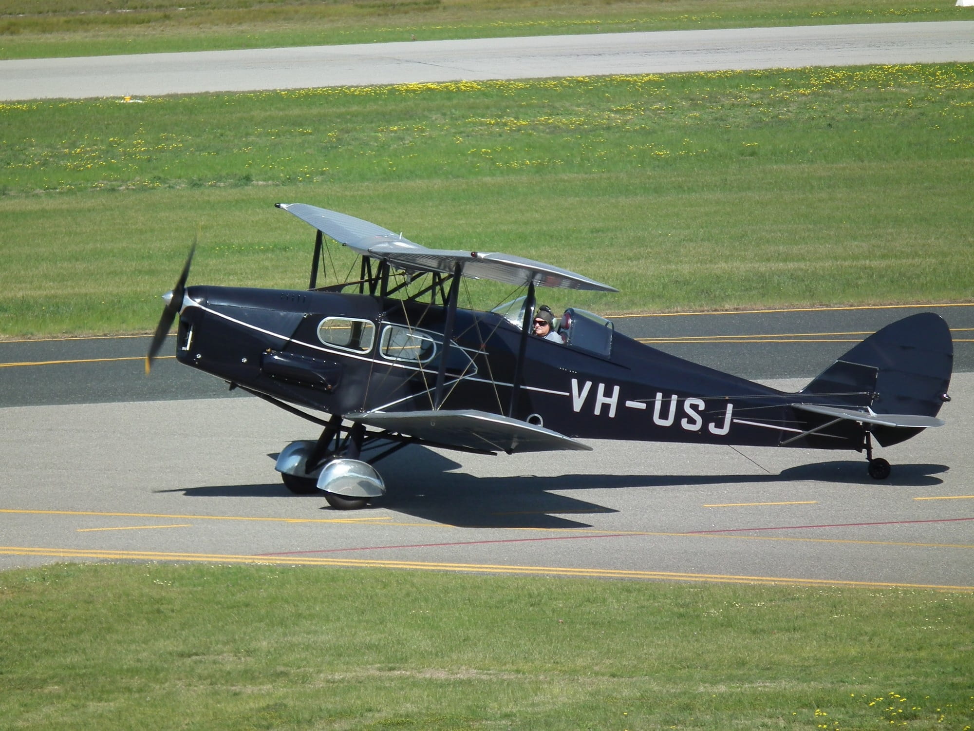 dh-83, air force, Aircraft, mode of transportation, airfield, airplane, propeller, vintage, grass, 1080P, aircraft, landscape, nature, air Travel, land, HD Wallpaper